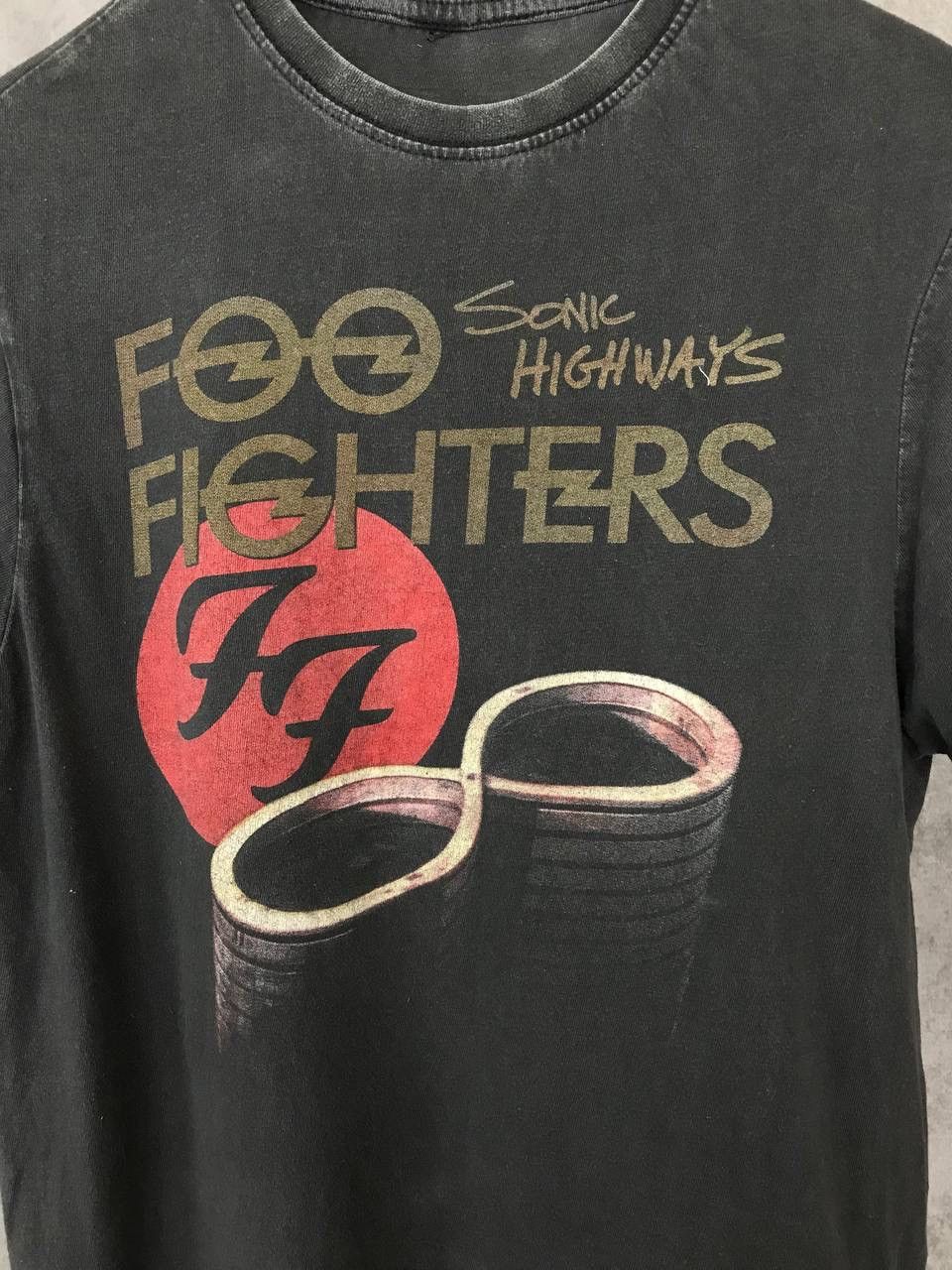 Band Tees Foo Fighters vintage rock band overprinted tour tee Size US S / EU 44-46 / 1 - 5 Thumbnail