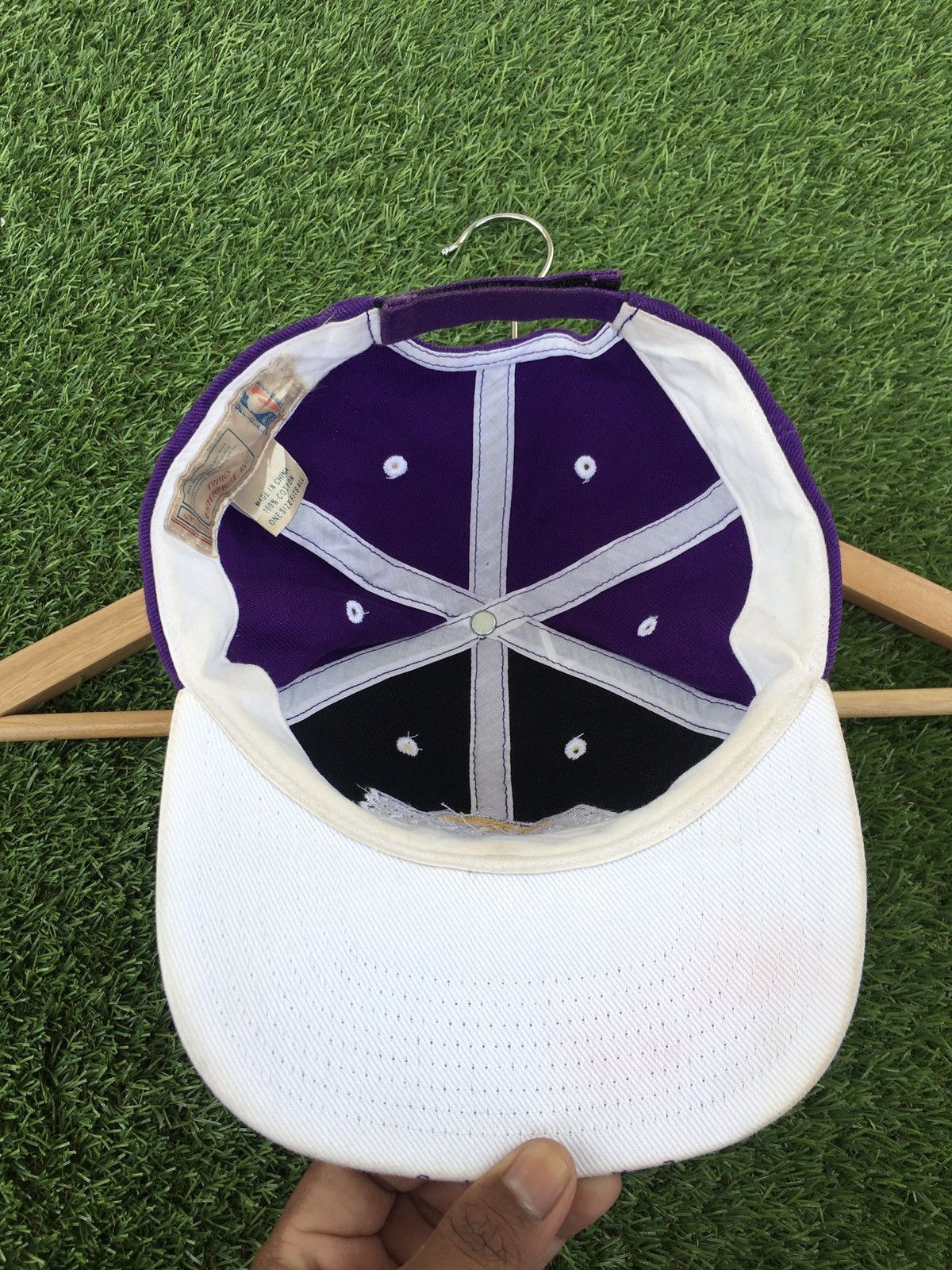 NBA Rare Vintage L.A LAKERS Cap/ Hat Size ONE SIZE - 7 Thumbnail