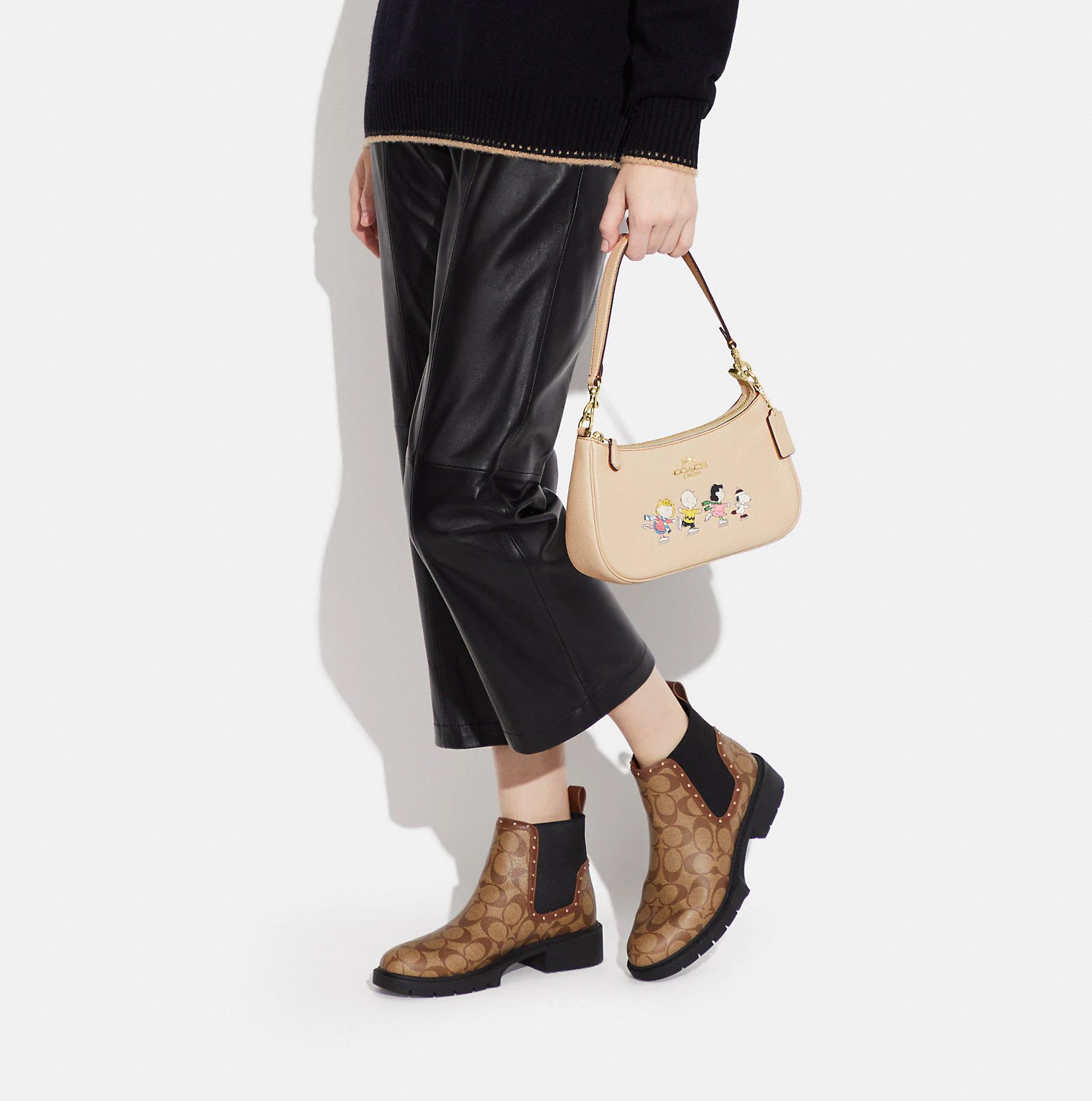 Coach Peanuts Teri Shoulder Bag With Snoopy And Friends Motif Size ONE SIZE - 13 Thumbnail