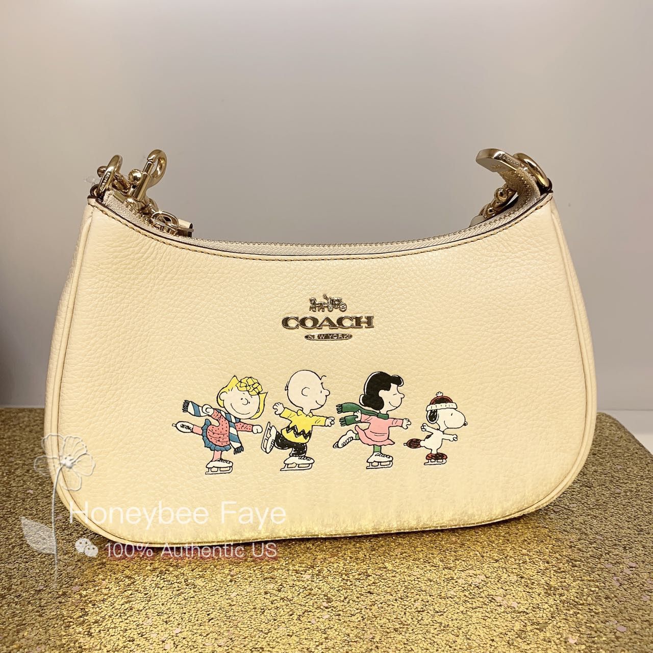 Coach Snoopy Tavel orders bag