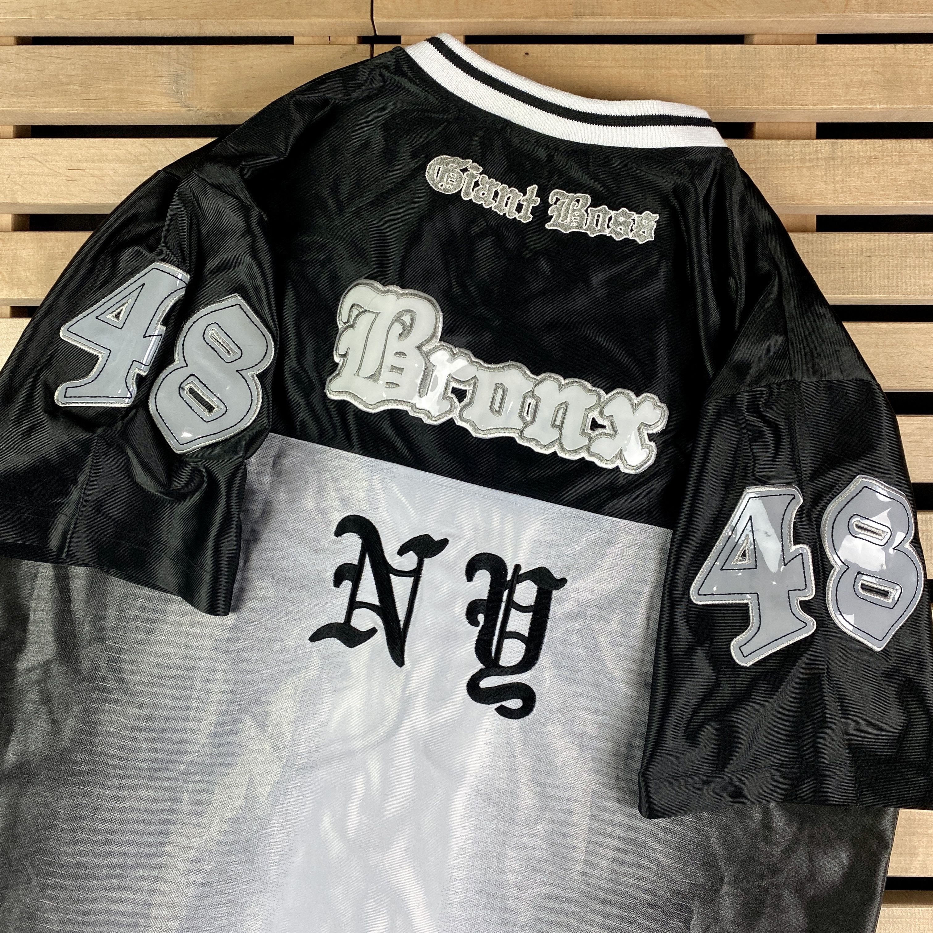 Rap Tees × Vintage Mens T Shirt Rap Tees Bronx Size L Size US L / EU 52-54 / 3 - 7 Thumbnail