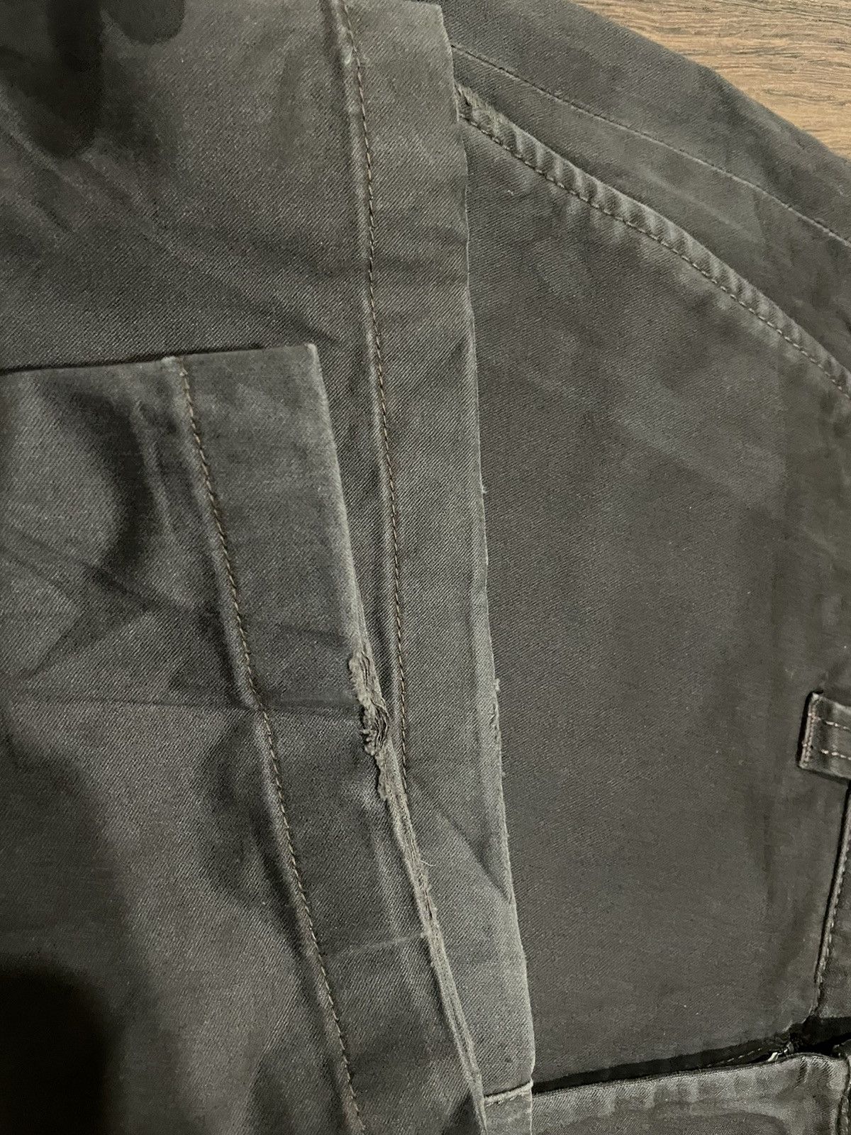 Black Label Vintage Burberry Black Label Flap Checked Pocket Cargo Pants Size US 30 / EU 46 - 18 Thumbnail