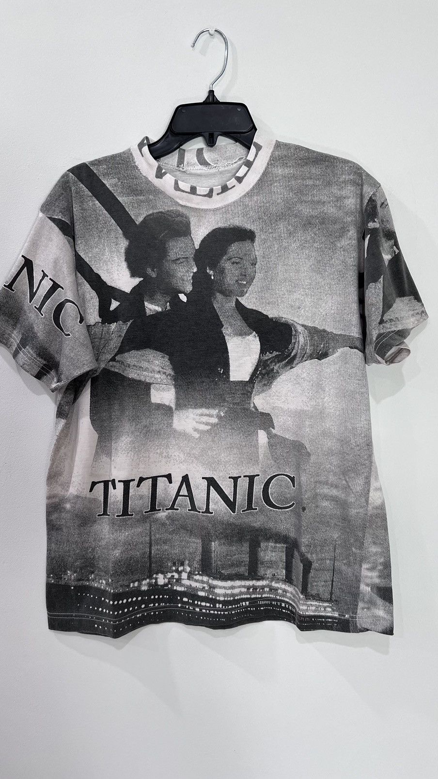 Vintage AOP Titanic Tee Size large Size US L / EU 52-54 / 3 - 1 Thumbnail
