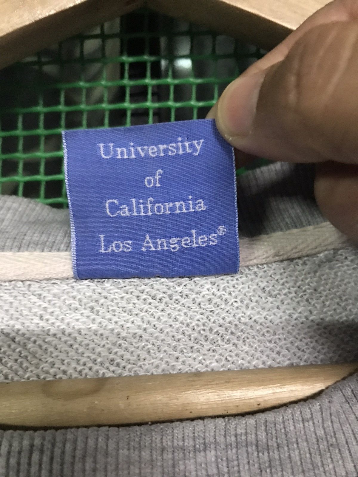 If Six Was Nine Ucla University of California Sweatshirt Pullover Size US L / EU 52-54 / 3 - 5 Thumbnail