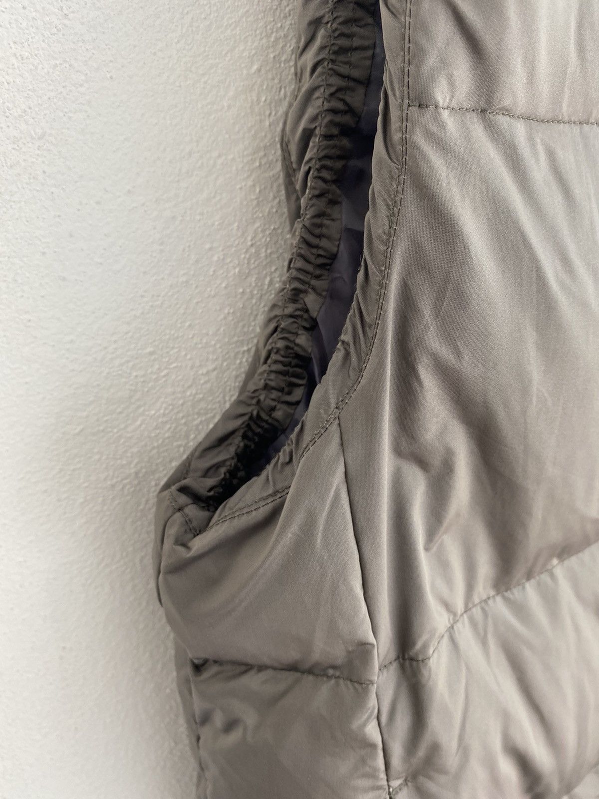 go slow caravan JAPANESE BRAND GO SLOW CARAVAN PUFFER VEST JACKET SIZE 3 Size US M / EU 48-50 / 2 - 7 Thumbnail