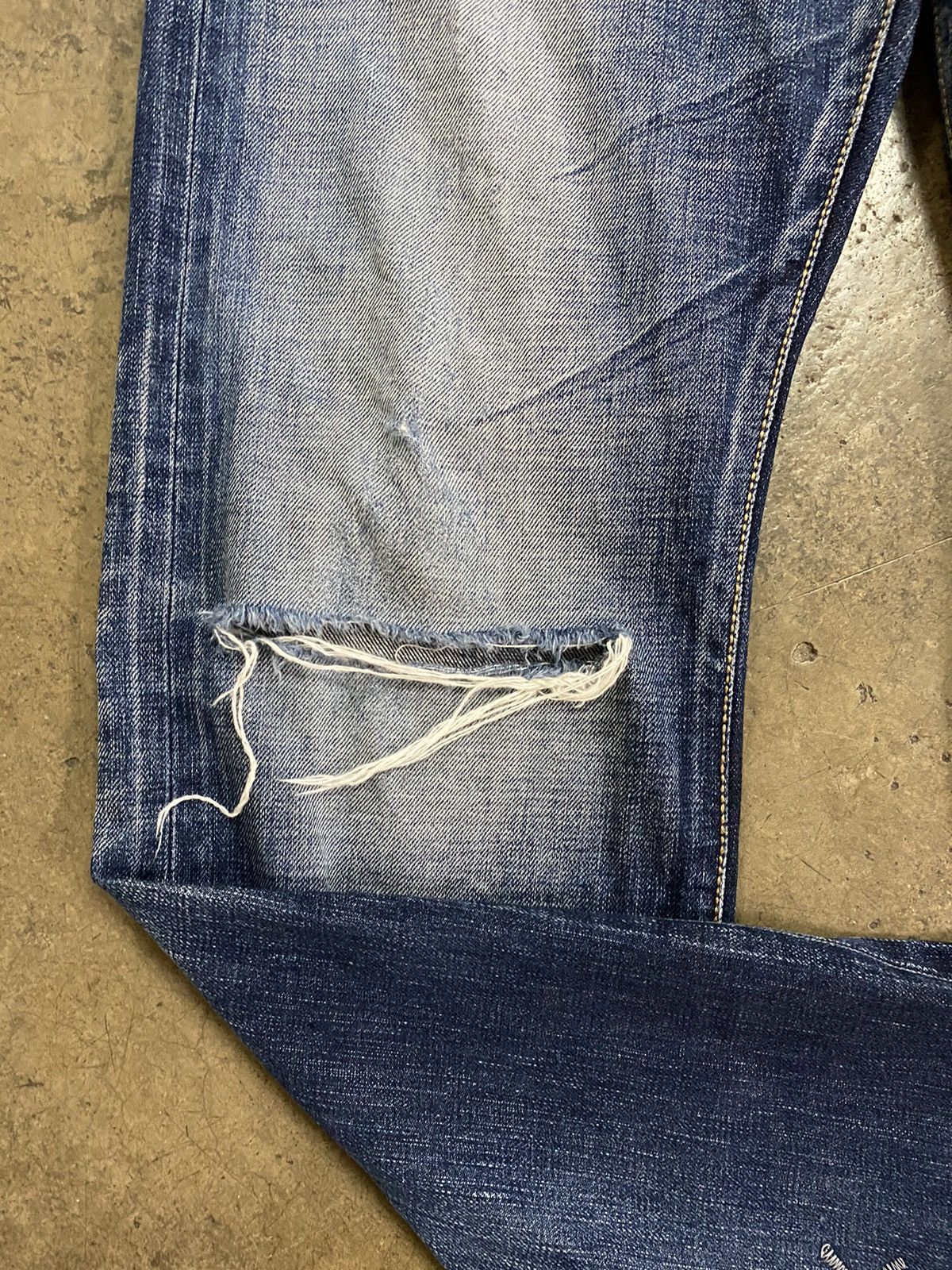 Japanese Brand × Vintage Vintage Thrashed Kunna Distressed Denim Pants Size 30" / US 8 / IT 44 - 3 Thumbnail