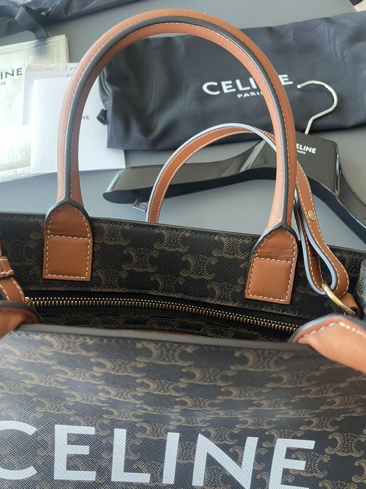 Celine × Hedi Slimane Runway Limited Edition Brand New Celine Logo Tote Size ONE SIZE - 12 Thumbnail