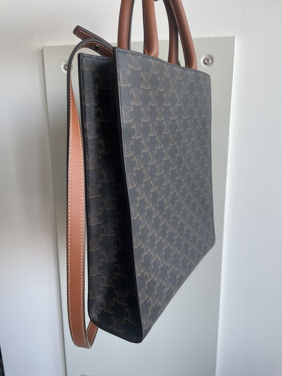 Celine × Hedi Slimane Runway Limited Edition Brand New Celine Logo Tote Size ONE SIZE - 18 Thumbnail