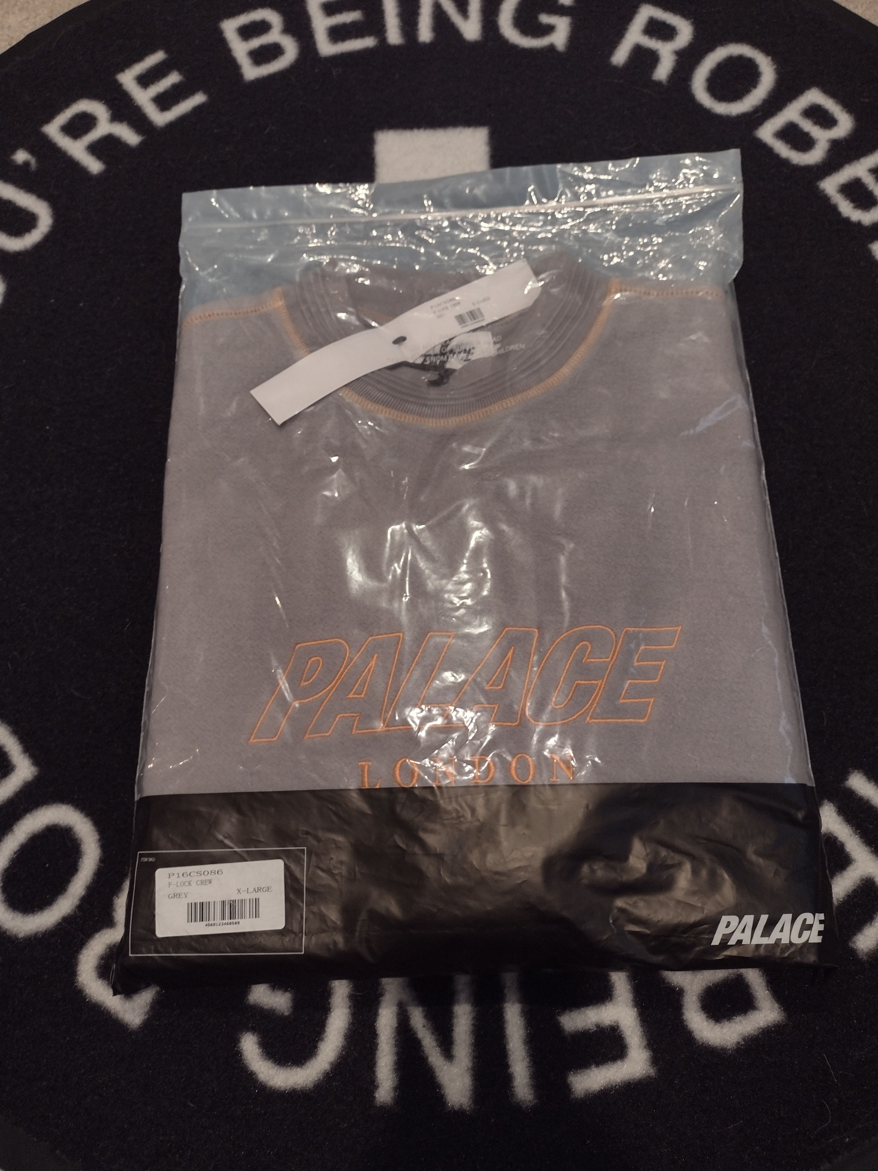 Palace F Lock Crew | Grailed