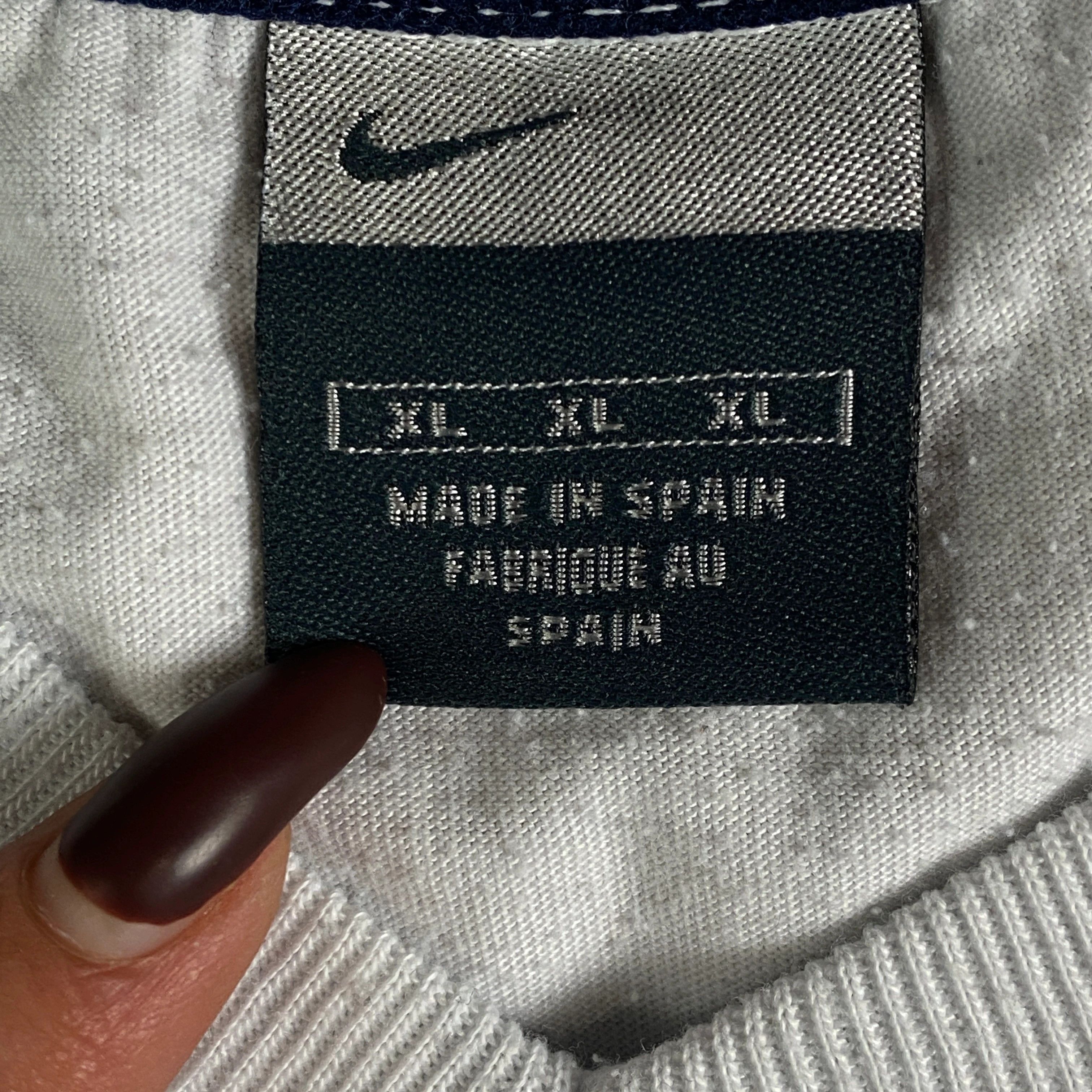 Nike × Vintage Mens Nike Vintage T-Shirt Size XL Size US XL / EU 56 / 4 - 5 Thumbnail
