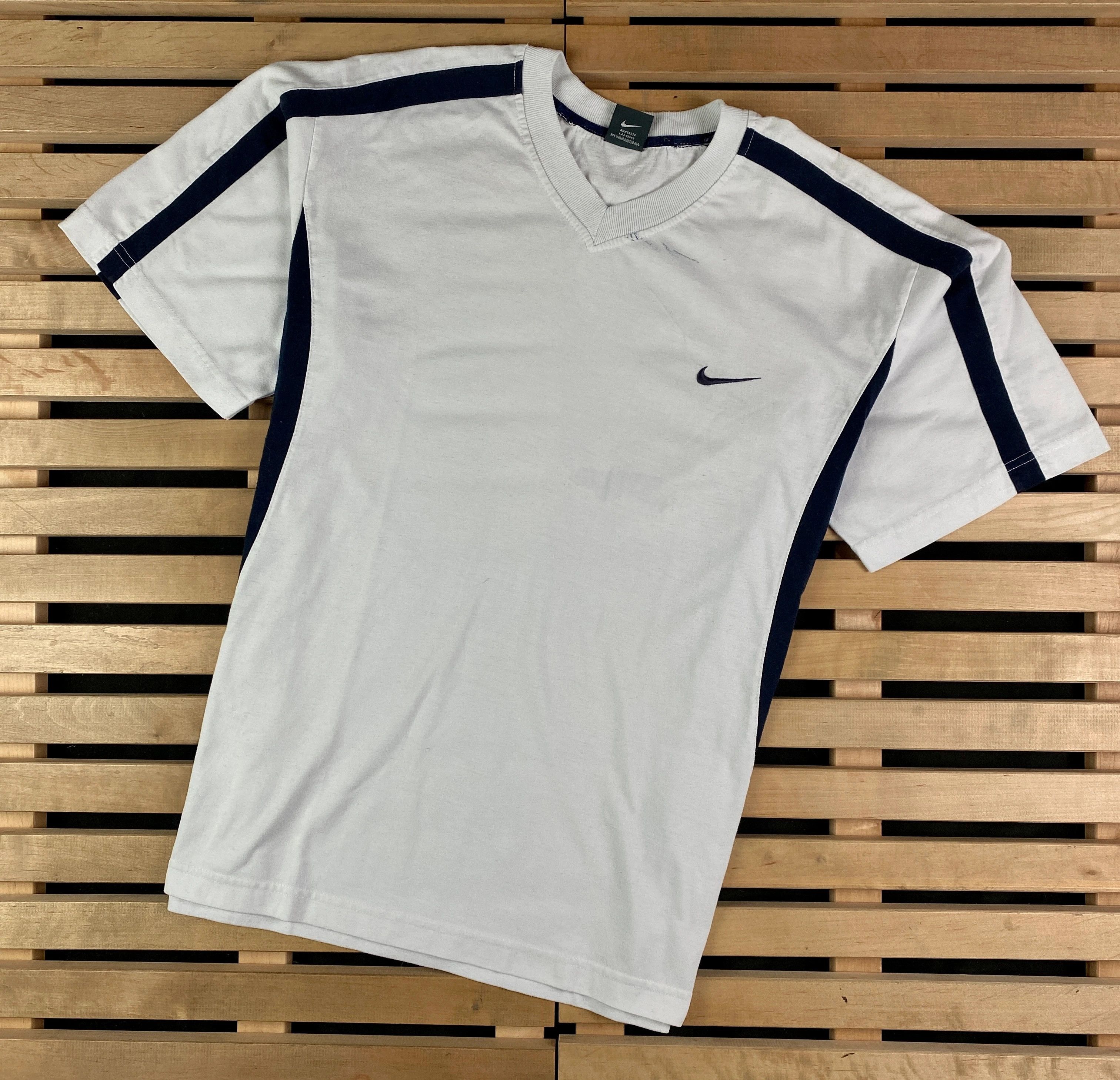 Nike × Vintage Mens Nike Vintage T-Shirt Size XL Size US XL / EU 56 / 4 - 1 Thumbnail