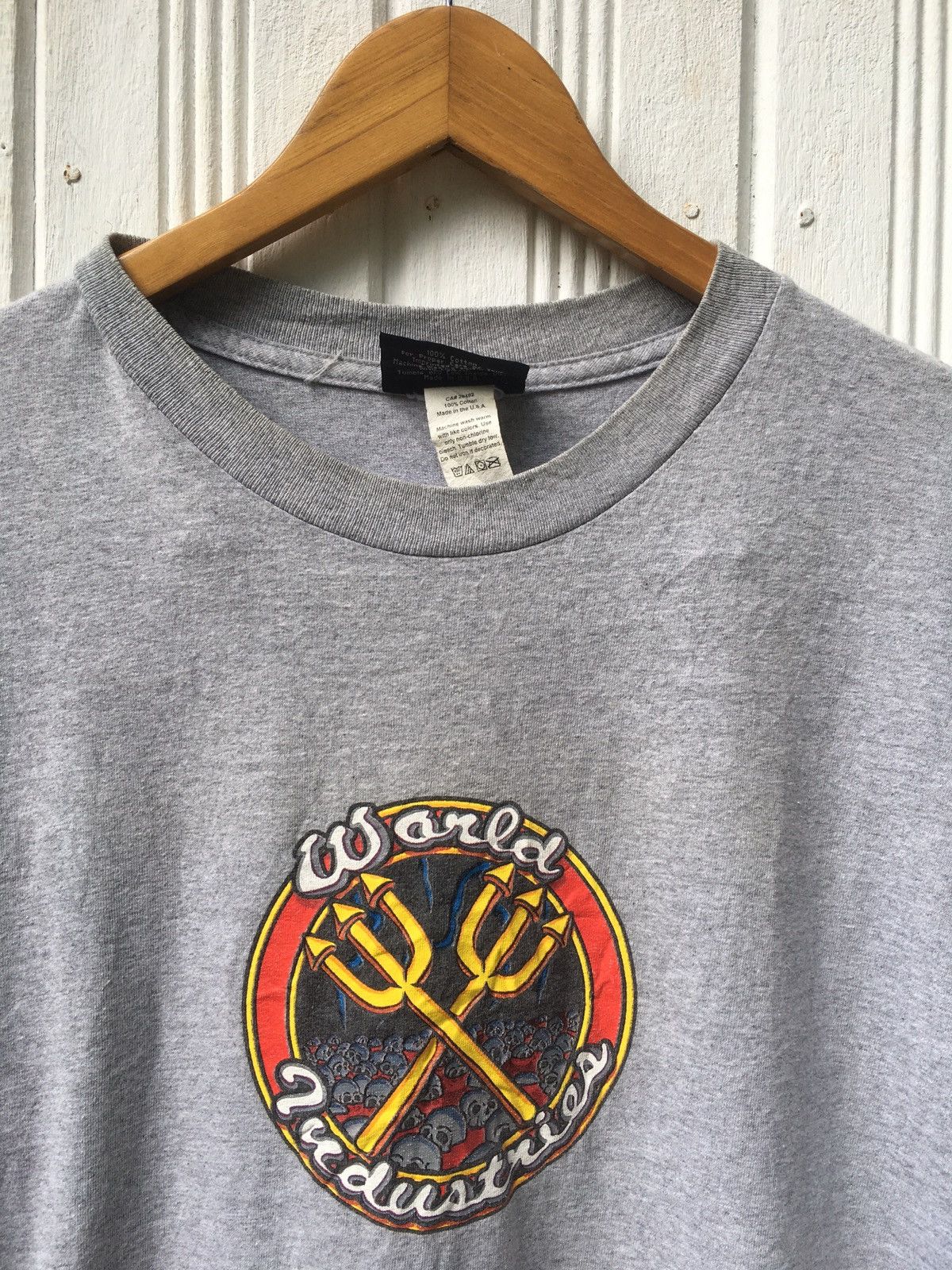 Vintage Vintage World Industries Skateboard Tees Shirt Size US L / EU 52-54 / 3 - 4 Thumbnail