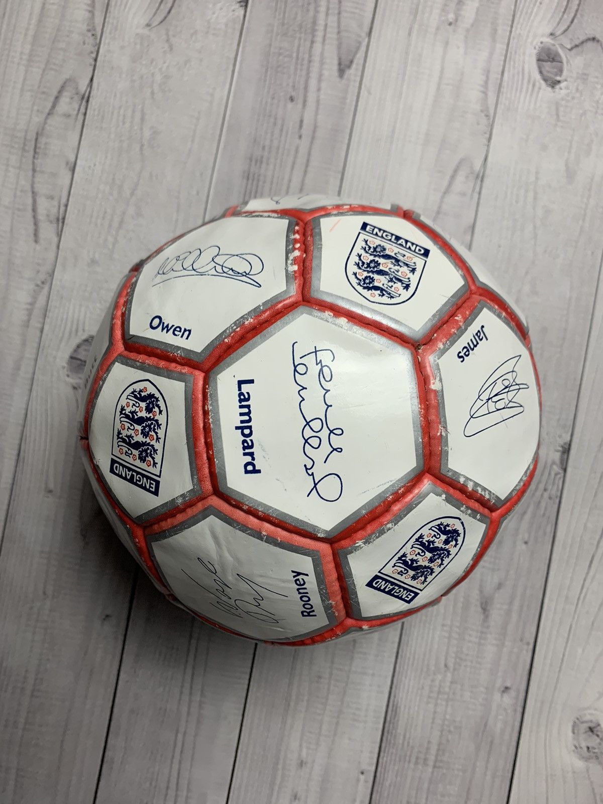 Vintage Vintage Soccer Ball England Official Autograph Size US M / EU 48-50 / 2 - 2 Thumbnail
