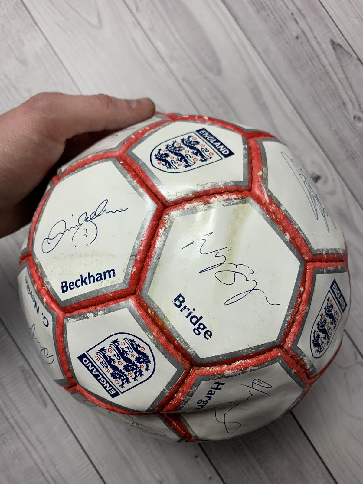 Vintage Vintage Soccer Ball England Official Autograph Size US M / EU 48-50 / 2 - 6 Thumbnail