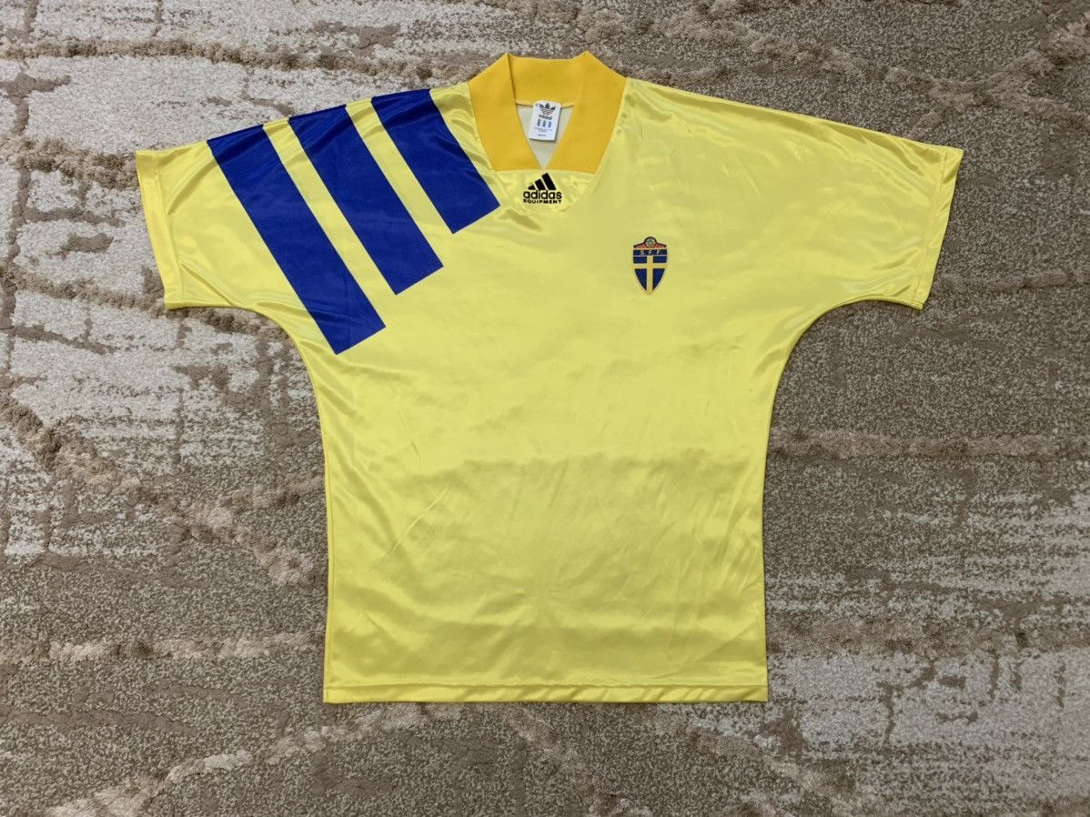 Vintage jersey Sweden Adidas Equipment size M