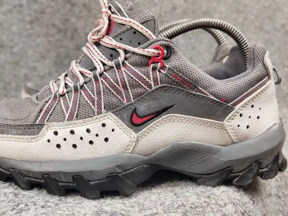 Nike ACG Rare Vintage Nike ACG Trail Low Top Sneakers Outdoor Shoes Size US 5.5 / EU 38 - 8 Thumbnail