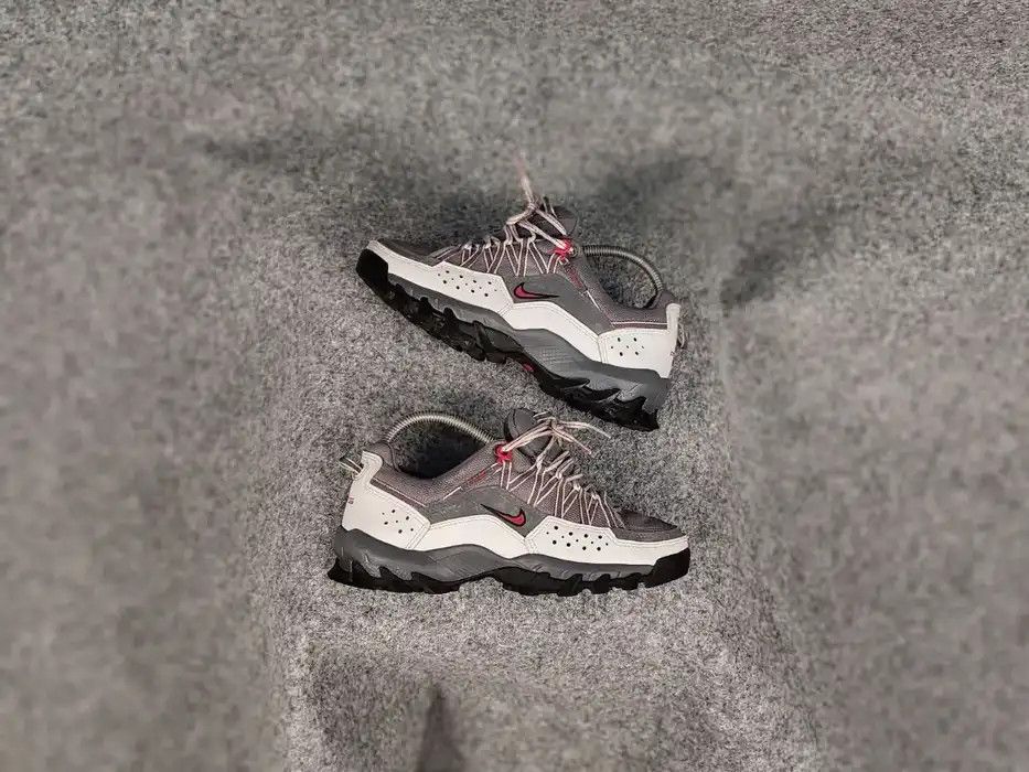 Nike ACG Rare Vintage Nike ACG Trail Low Top Sneakers Outdoor Shoes Size US 5.5 / EU 38 - 1 Thumbnail