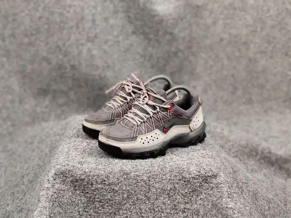 Nike ACG Rare Vintage Nike ACG Trail Low Top Sneakers Outdoor Shoes Size US 5.5 / EU 38 - 3 Thumbnail