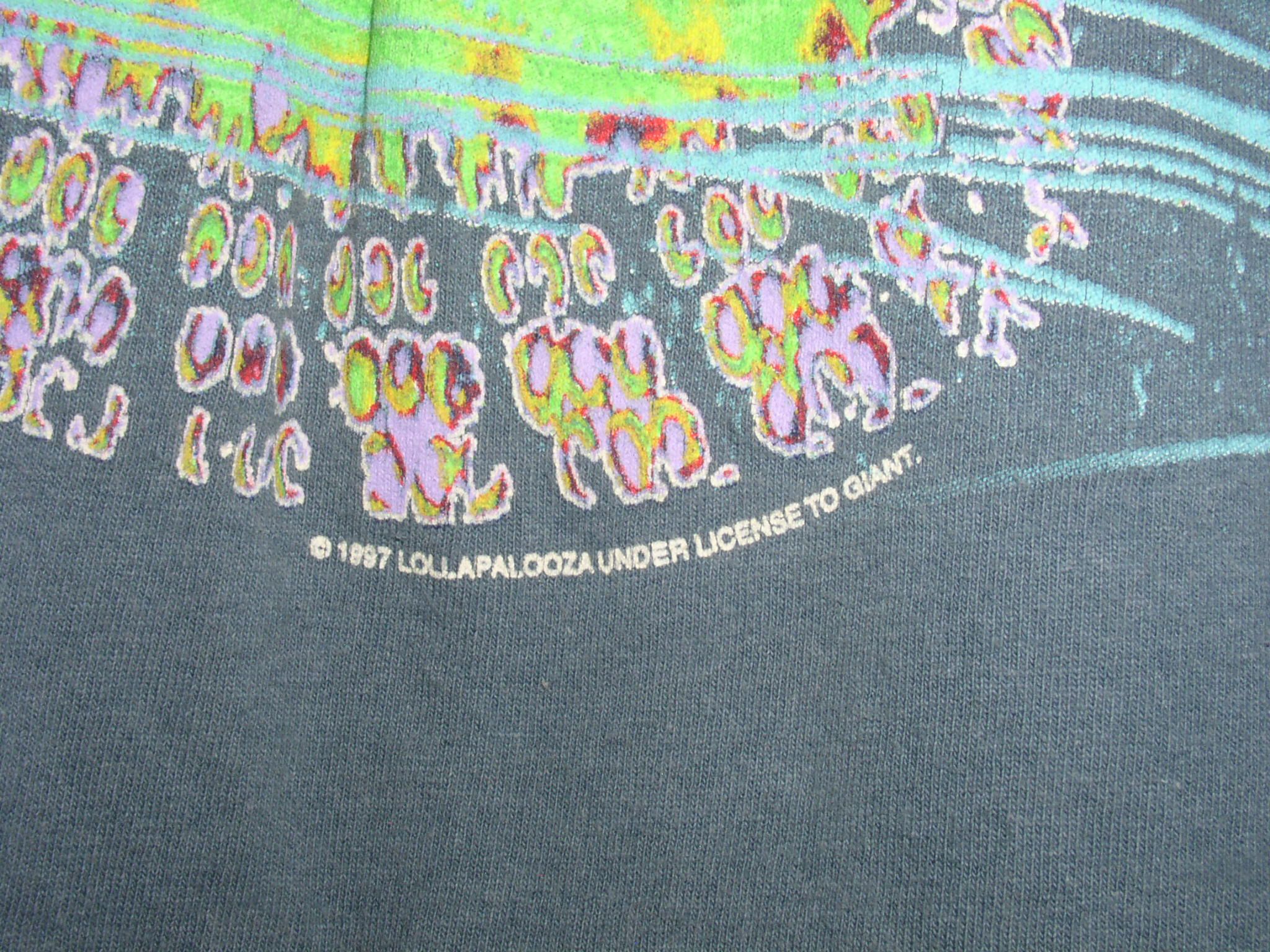 Band Tees LOLLAPALOOZA CONCERT TOUR T SHIRT VINTAGE 1997 Size US L / EU 52-54 / 3 - 4 Thumbnail