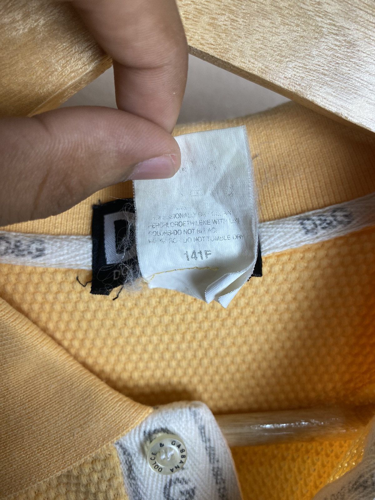 Dolce & Gabbana Dolce & Gabbana Yellow Polos Shirt Size US M / EU 48-50 / 2 - 12 Thumbnail
