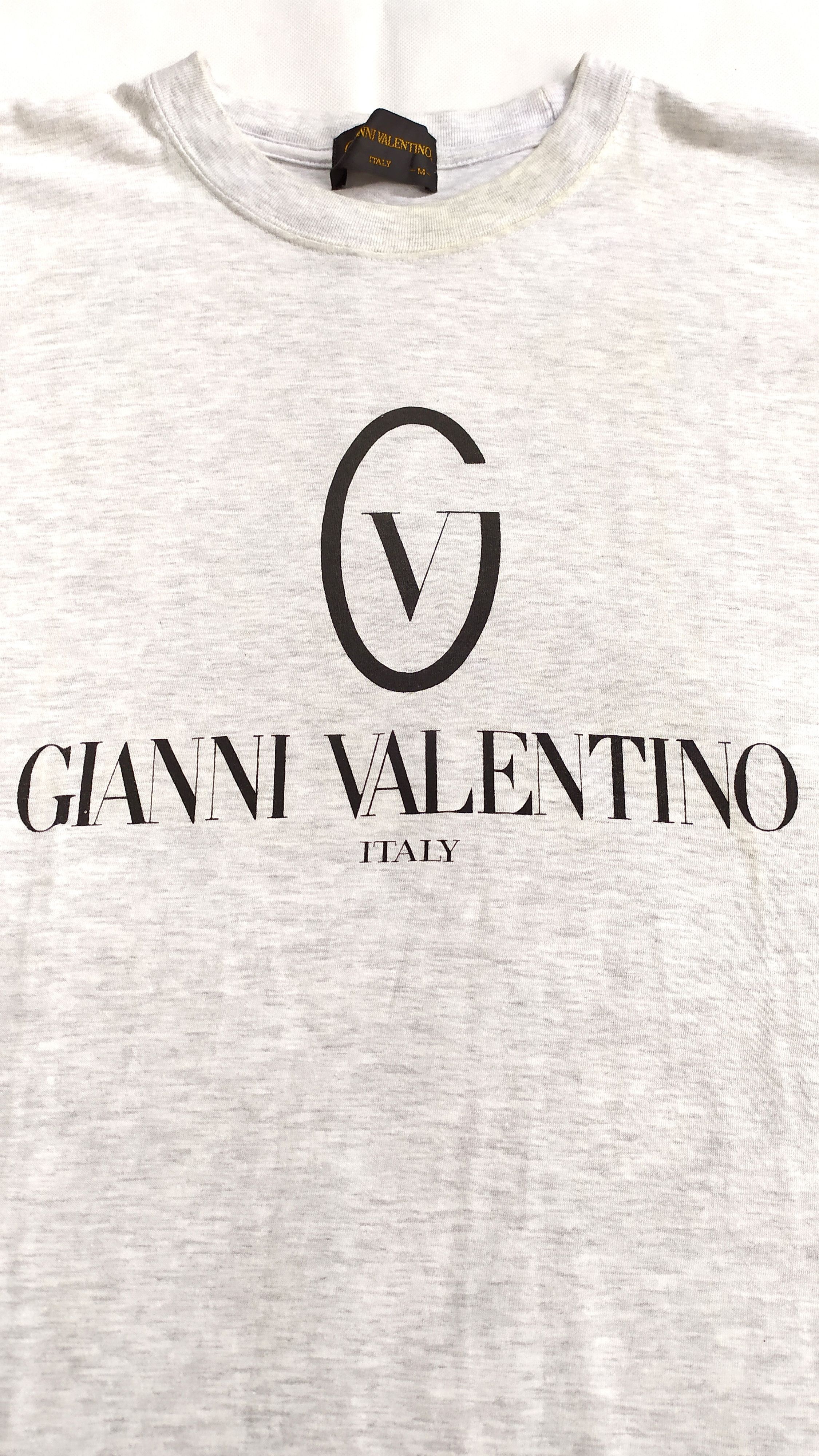 Gianni Valentino Vtg Gianni Valentino big logo t shirt size M Size US M / EU 48-50 / 2 - 6 Thumbnail