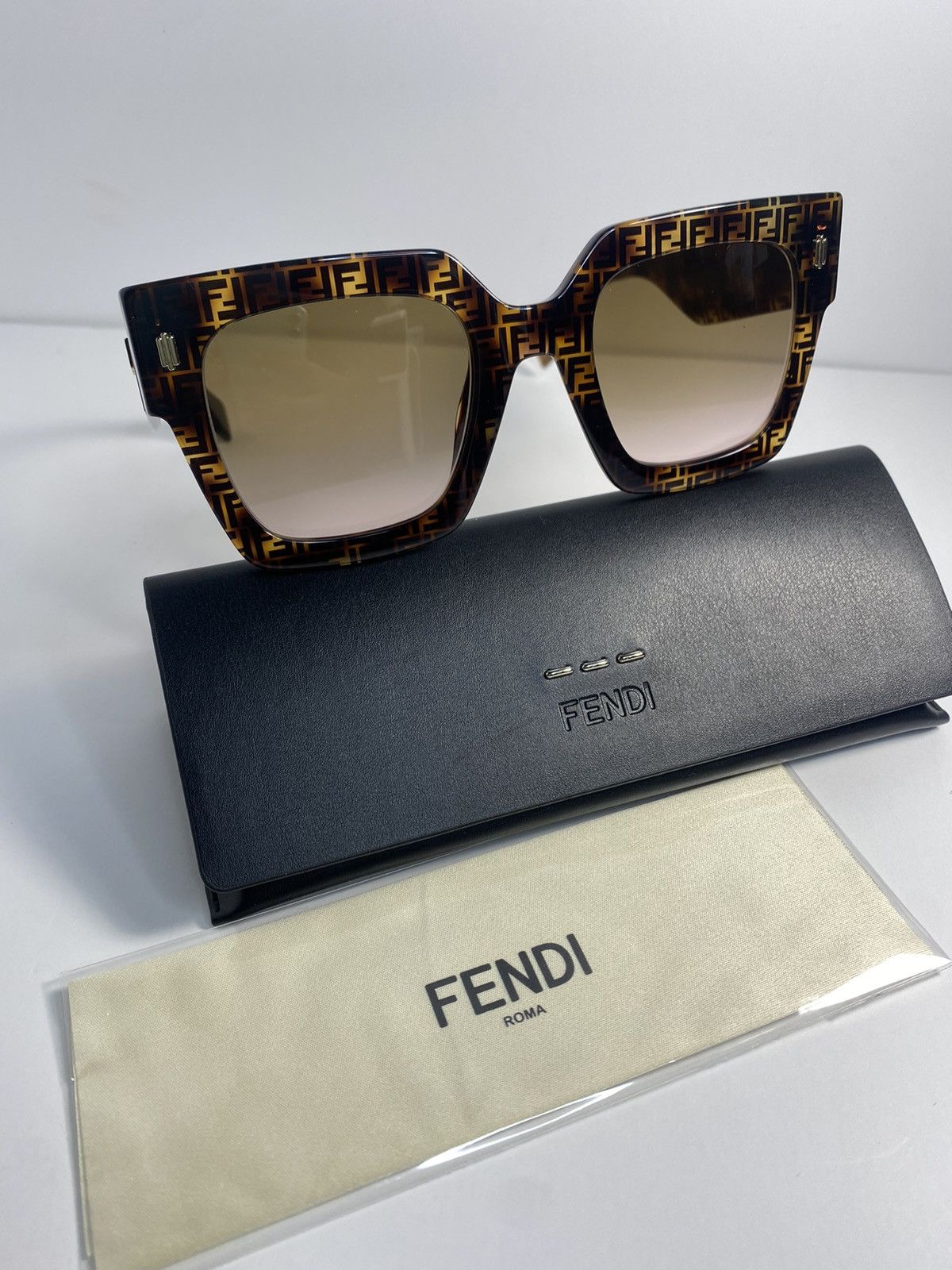 Fendi FENDI-FF 0457/G/S 2VMM2 printed tortoiseshell sunglasses | Grailed