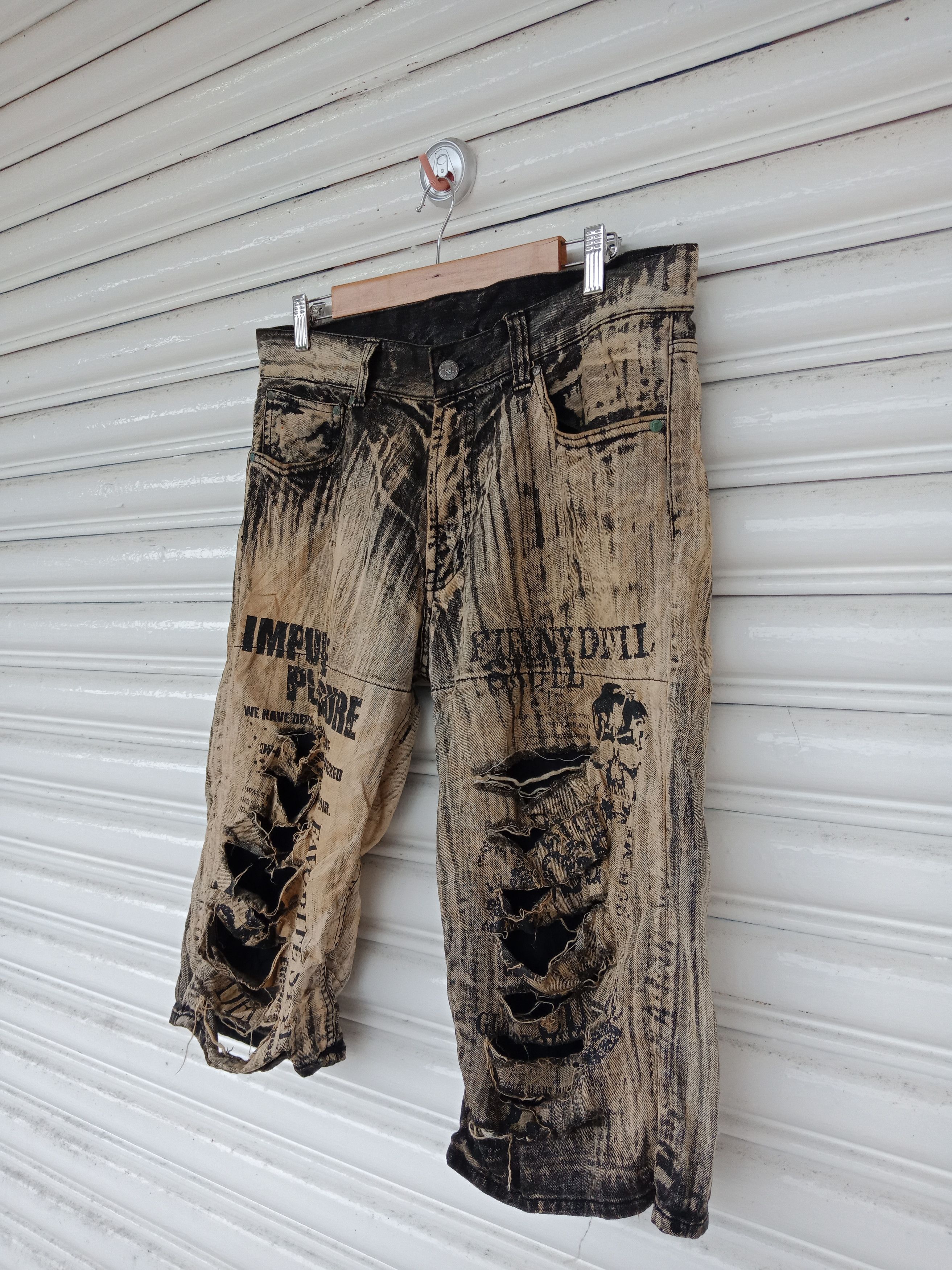 semanticdesign Impulse Pleasure Funny Devil Skull Acid Wash Distressed Size US 34 / EU 50 - 3 Thumbnail