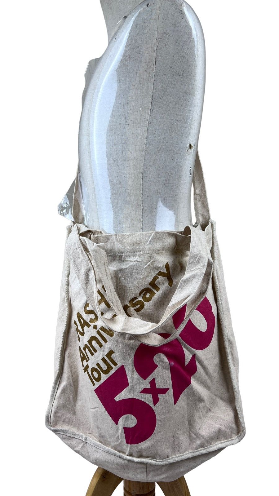 Japanese Brand Arashi Anniversary Tour Sling Canvas Shoulder Totebag Size ONE SIZE - 1 Thumbnail