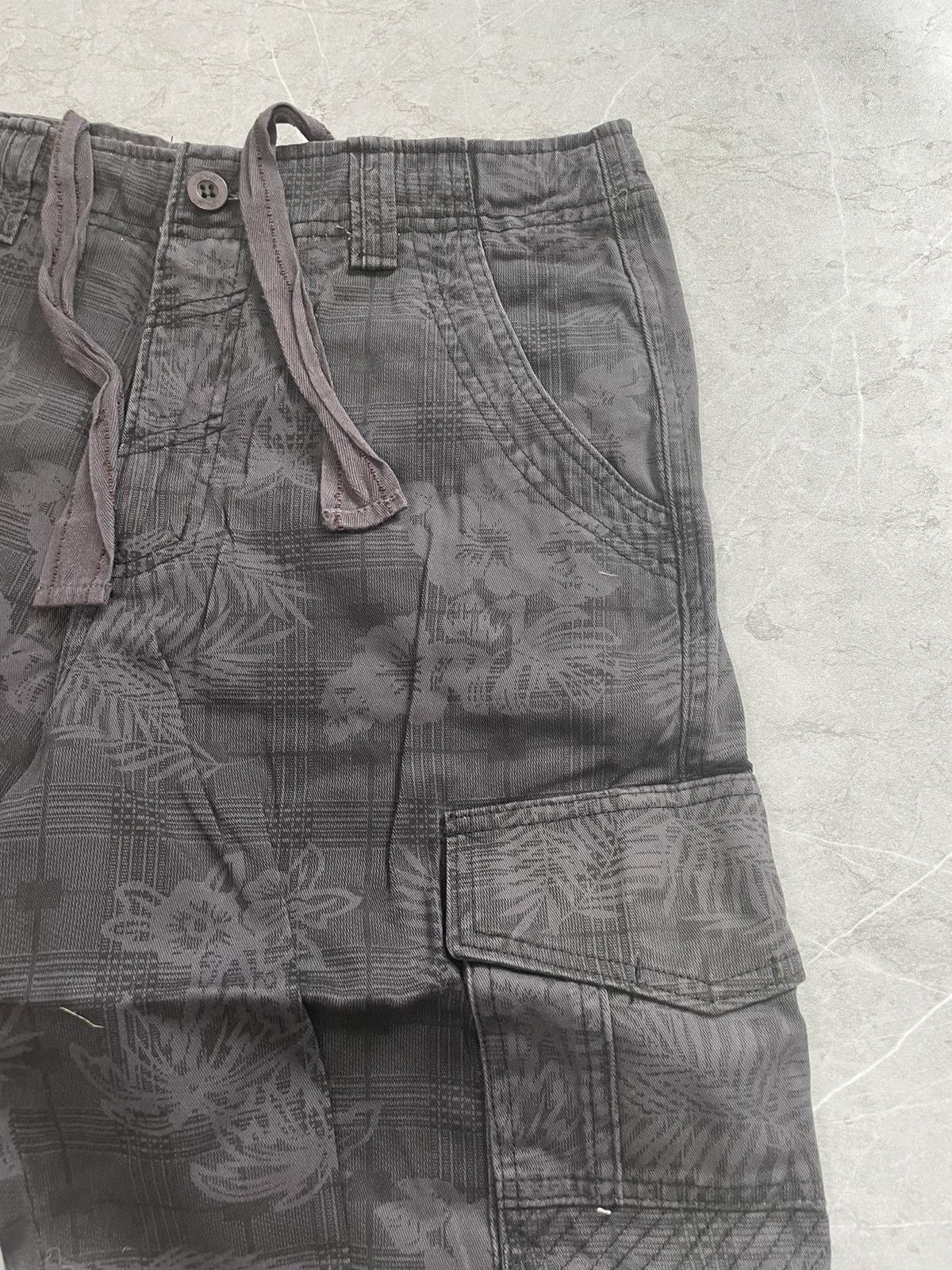 Ed Hardy UNWORN* Cargo shorts 30 Size US 30 / EU 46 - 4 Thumbnail