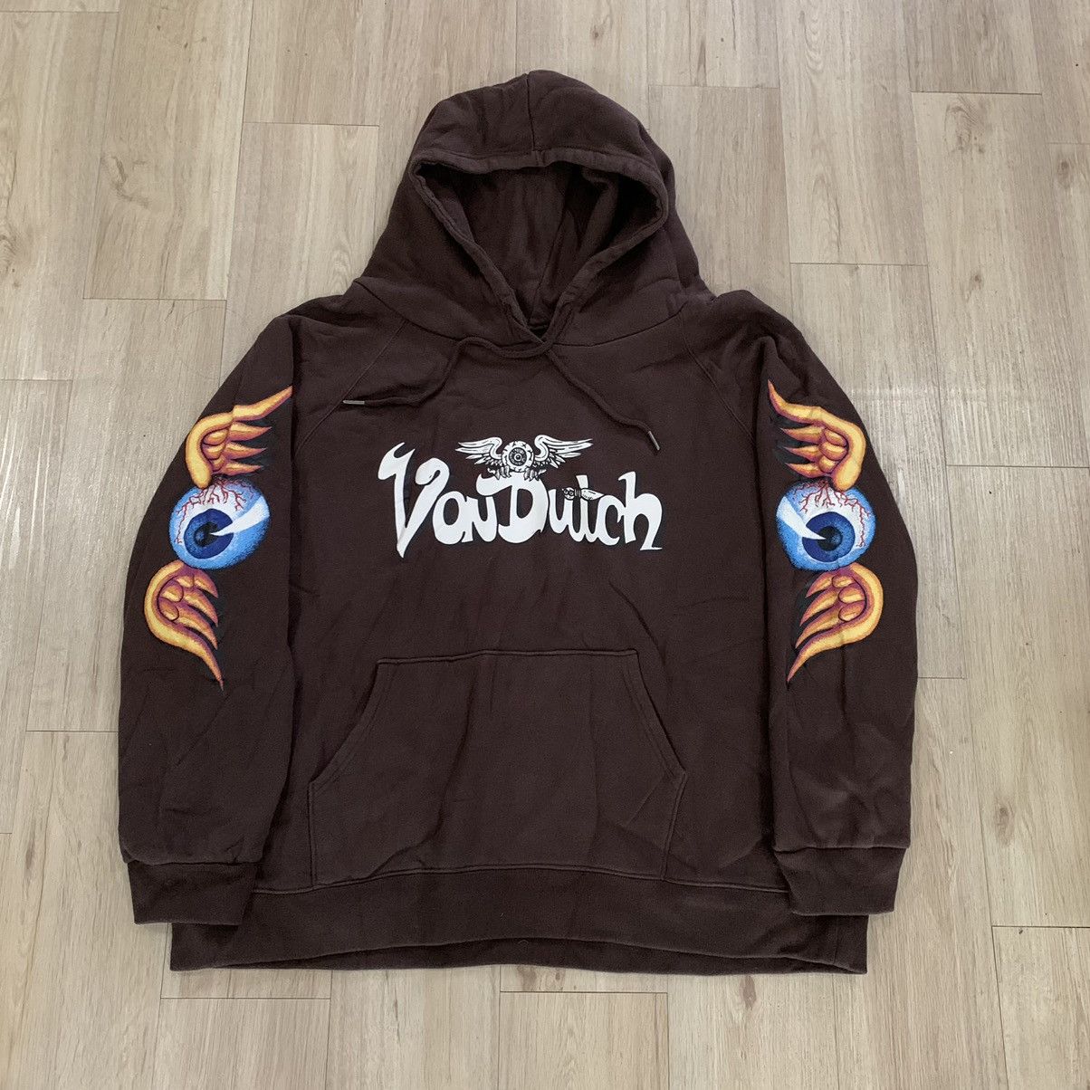 Von dutch flying online eyeball hoodie