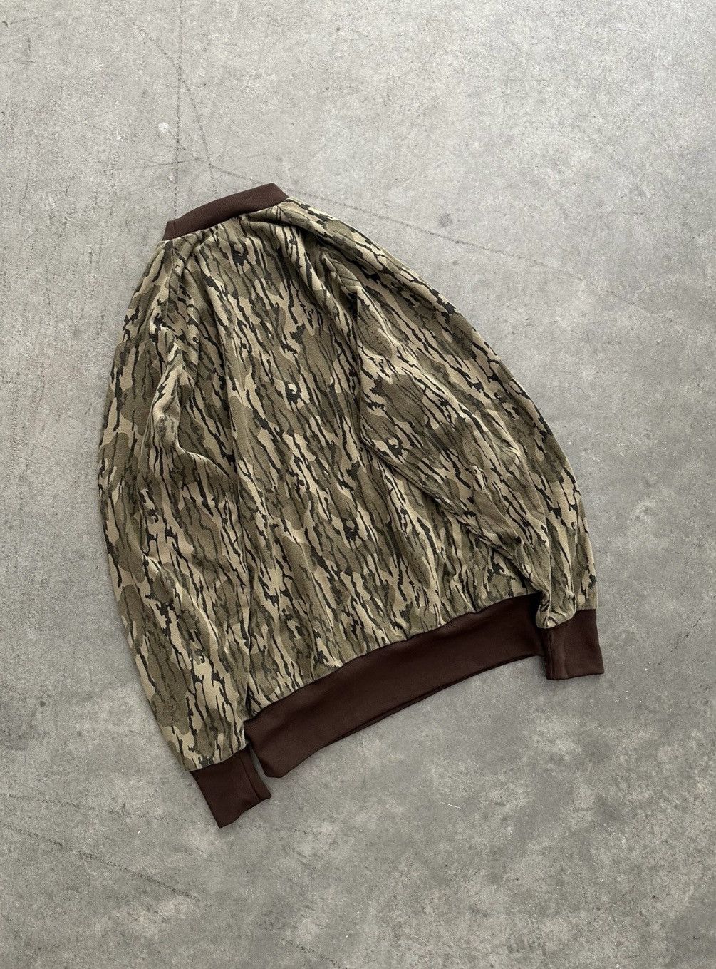 Vintage VINTAGE 80s CRAZY BAGGY WOODLAND CAMO RAGLAN CREWNECK Size US L / EU 52-54 / 3 - 2 Thumbnail