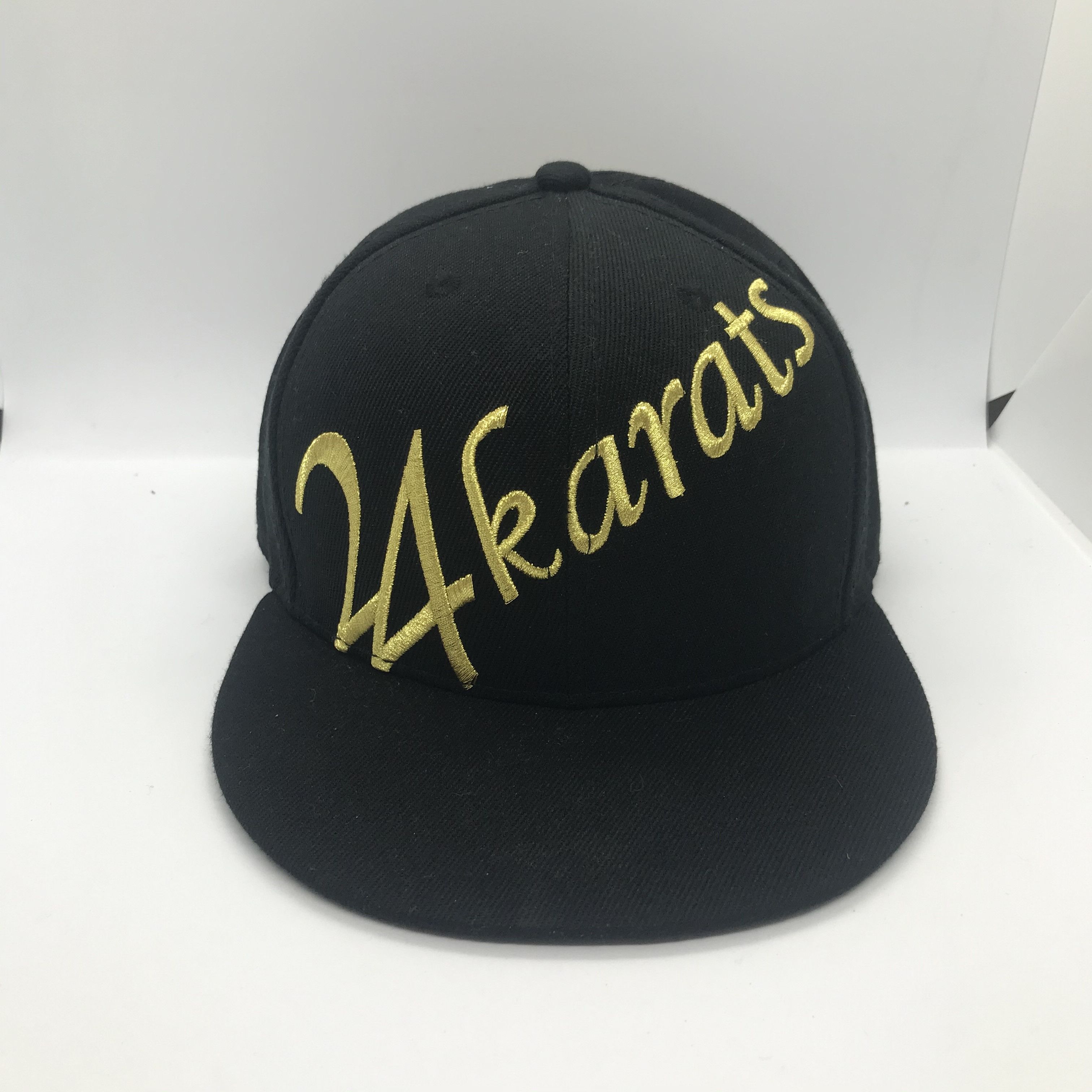 Japanese Brand 24 KARATS Gold Embroidered Snapback Cap Size ONE SIZE - 1 Thumbnail