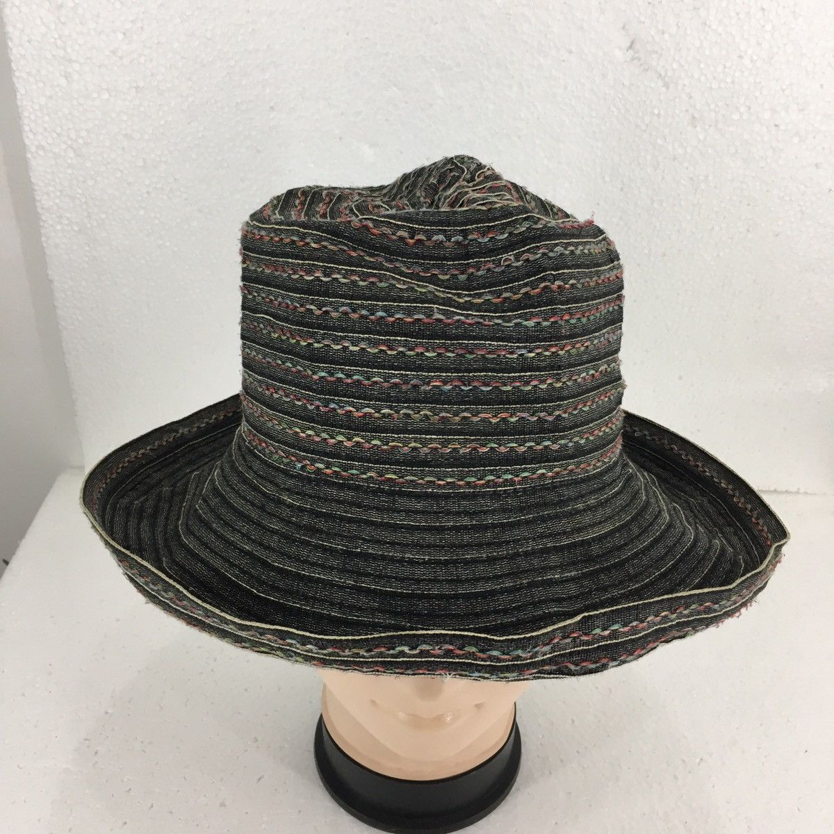 Vintage FERRUCCIO VECCHI Made In Italy Striped Multi colour Hat Size ONE SIZE - 2 Thumbnail