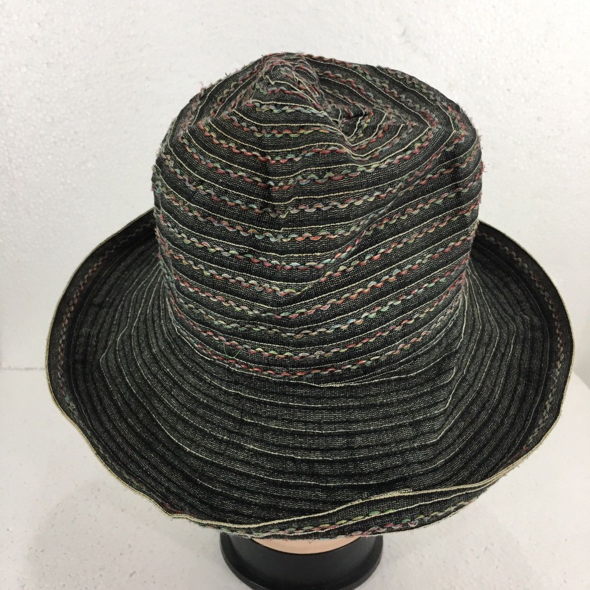 Vintage FERRUCCIO VECCHI Made In Italy Striped Multi colour Hat Size ONE SIZE - 5 Thumbnail