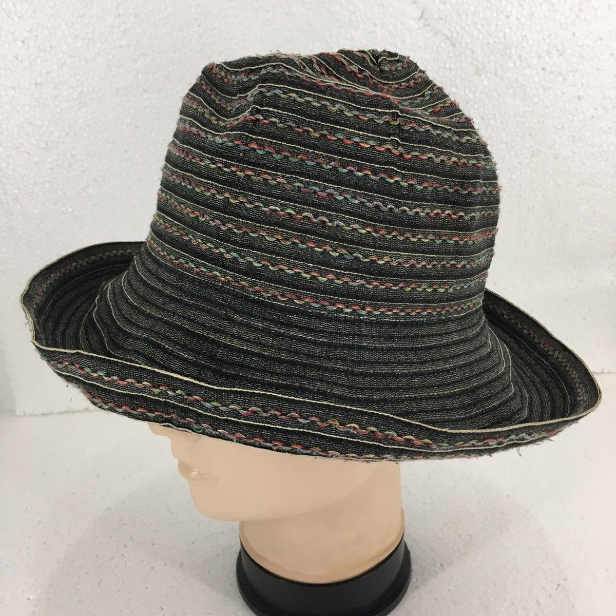 Vintage FERRUCCIO VECCHI Made In Italy Striped Multi colour Hat Size ONE SIZE - 4 Thumbnail