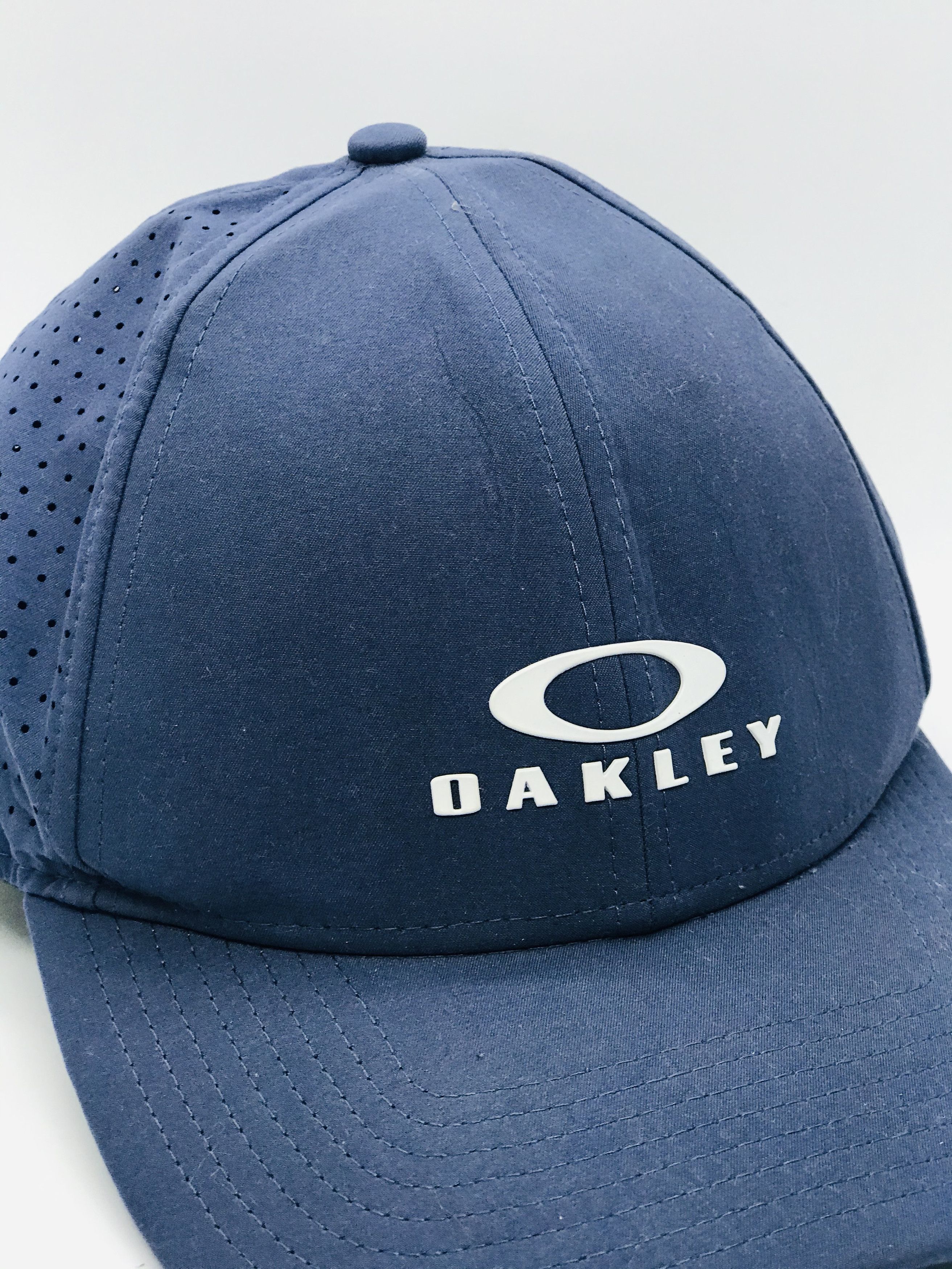 Vintage Oakley Snapback Cap Size ONE SIZE - 2 Thumbnail