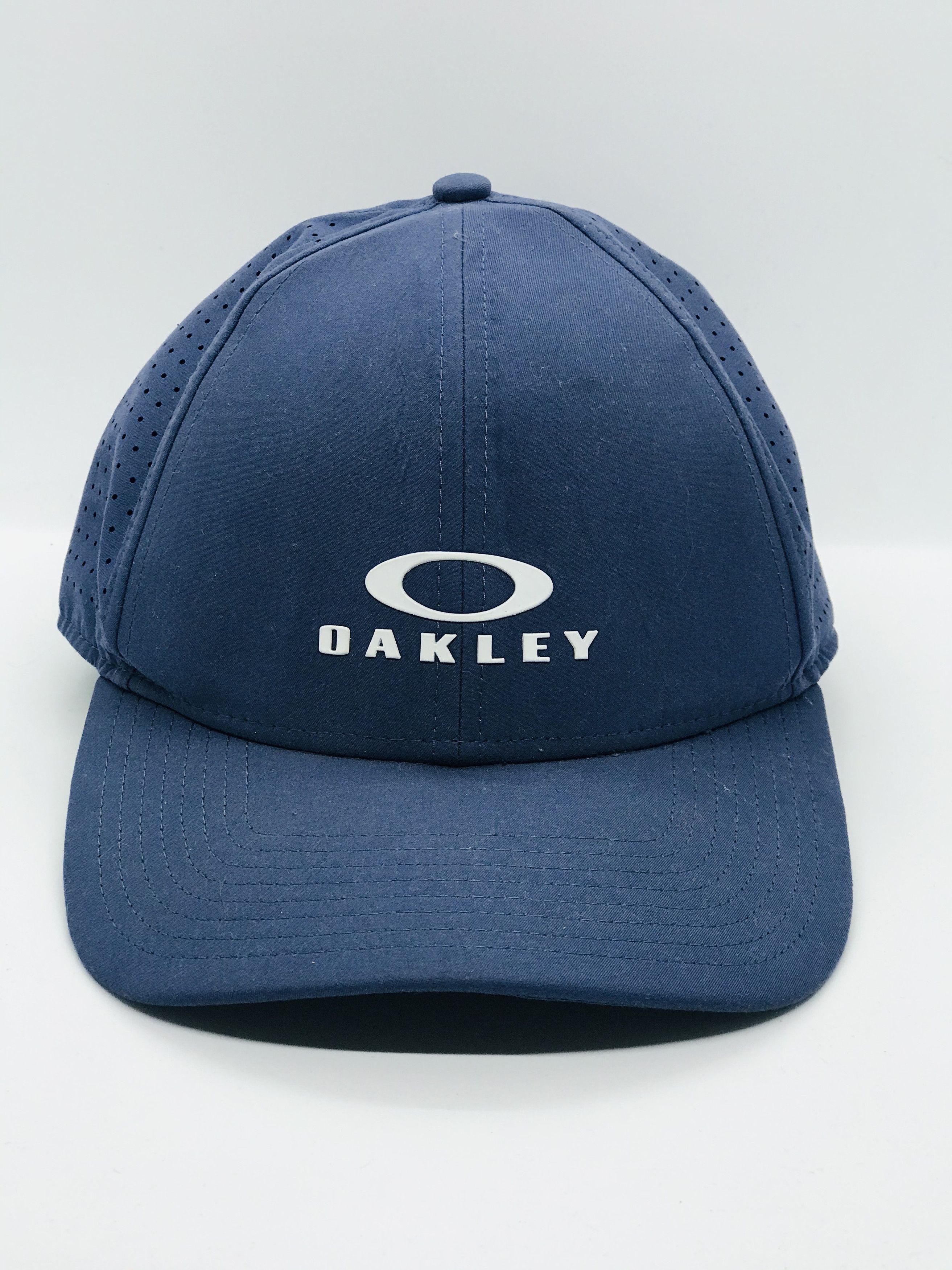 Vintage Oakley Snapback Cap Size ONE SIZE - 1 Thumbnail