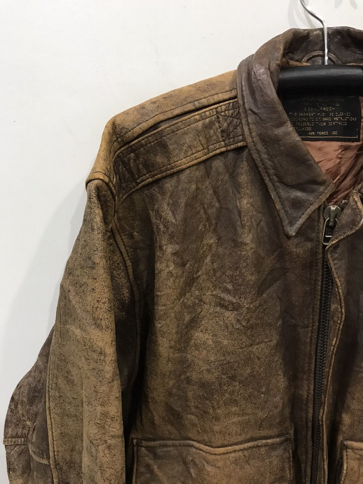 Genuine Leather Vintage A2 Leather Jacket US AIR Force Repro Size US L / EU 52-54 / 3 - 4 Thumbnail