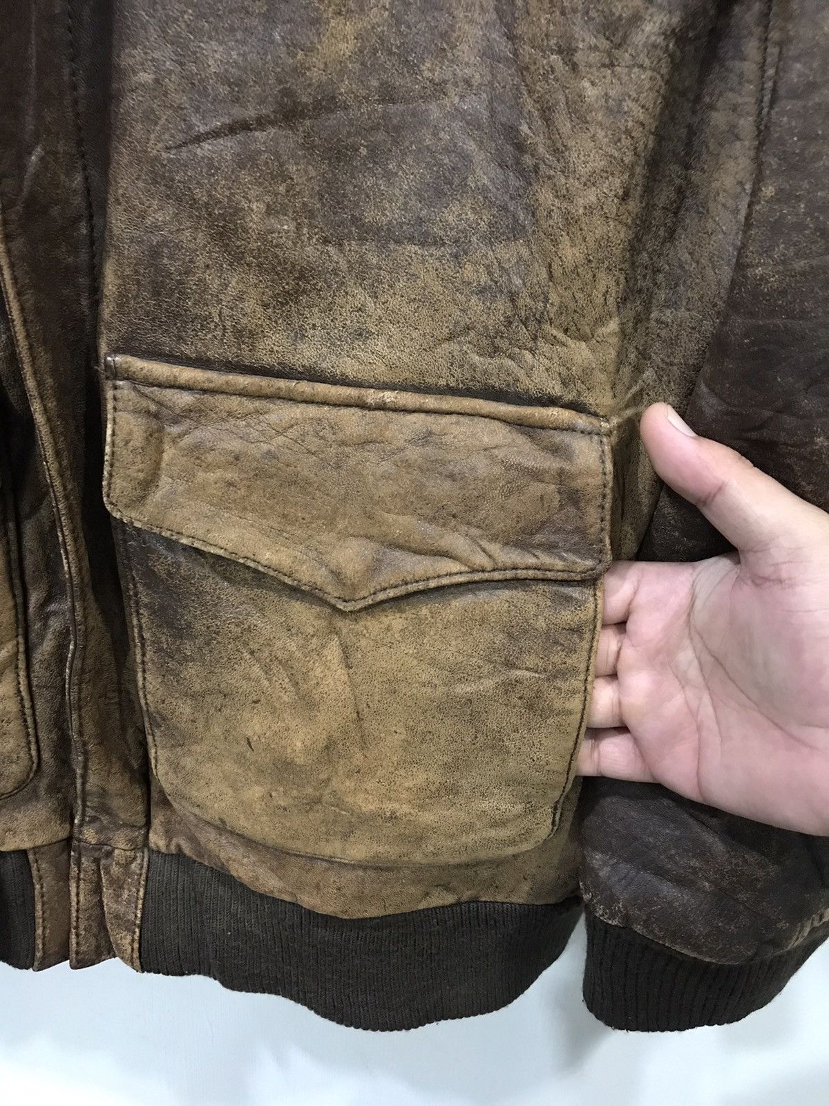 Genuine Leather Vintage A2 Leather Jacket US AIR Force Repro Size US L / EU 52-54 / 3 - 11 Thumbnail