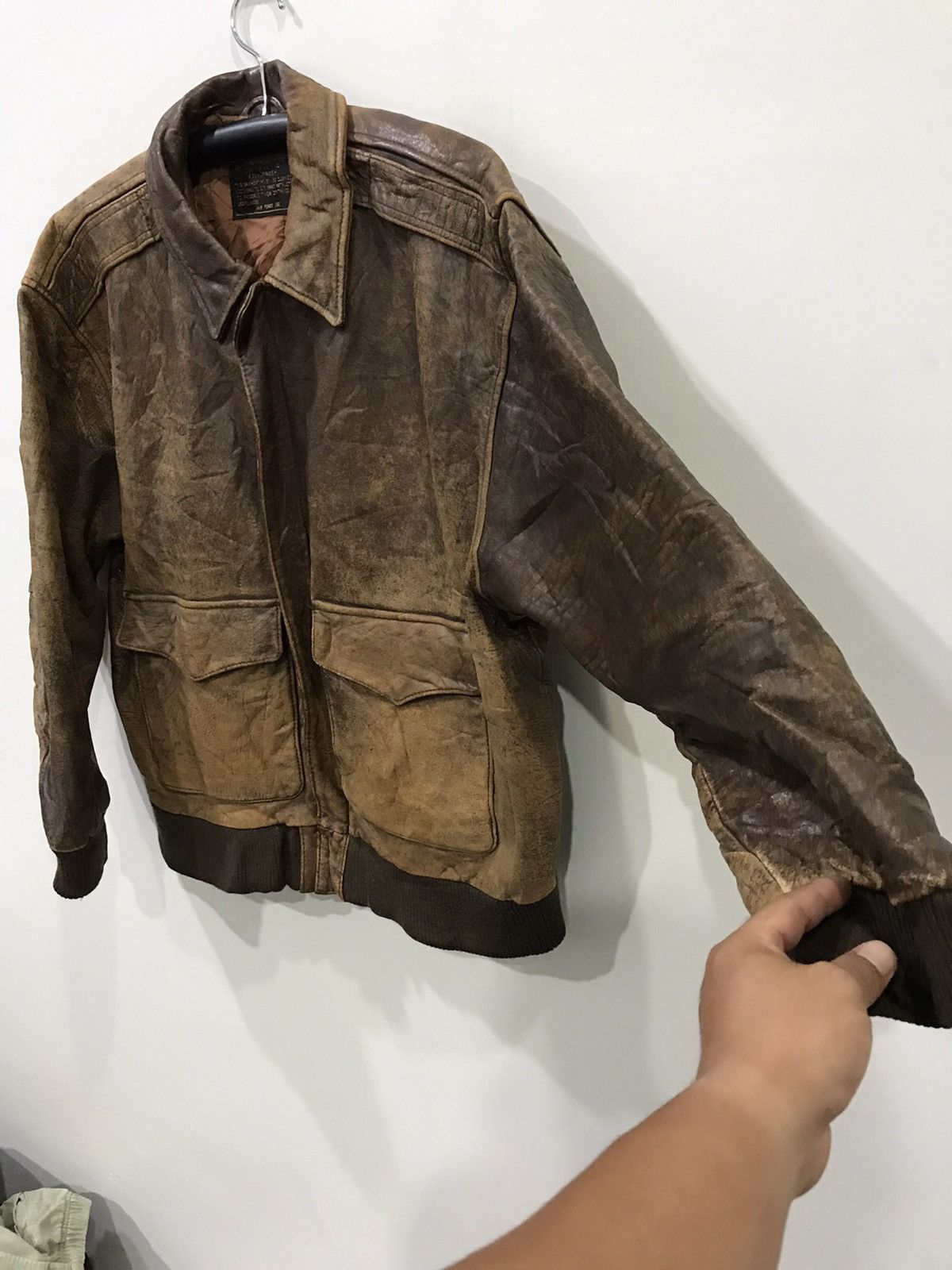 Genuine Leather Vintage A2 Leather Jacket US AIR Force Repro Size US L / EU 52-54 / 3 - 7 Thumbnail