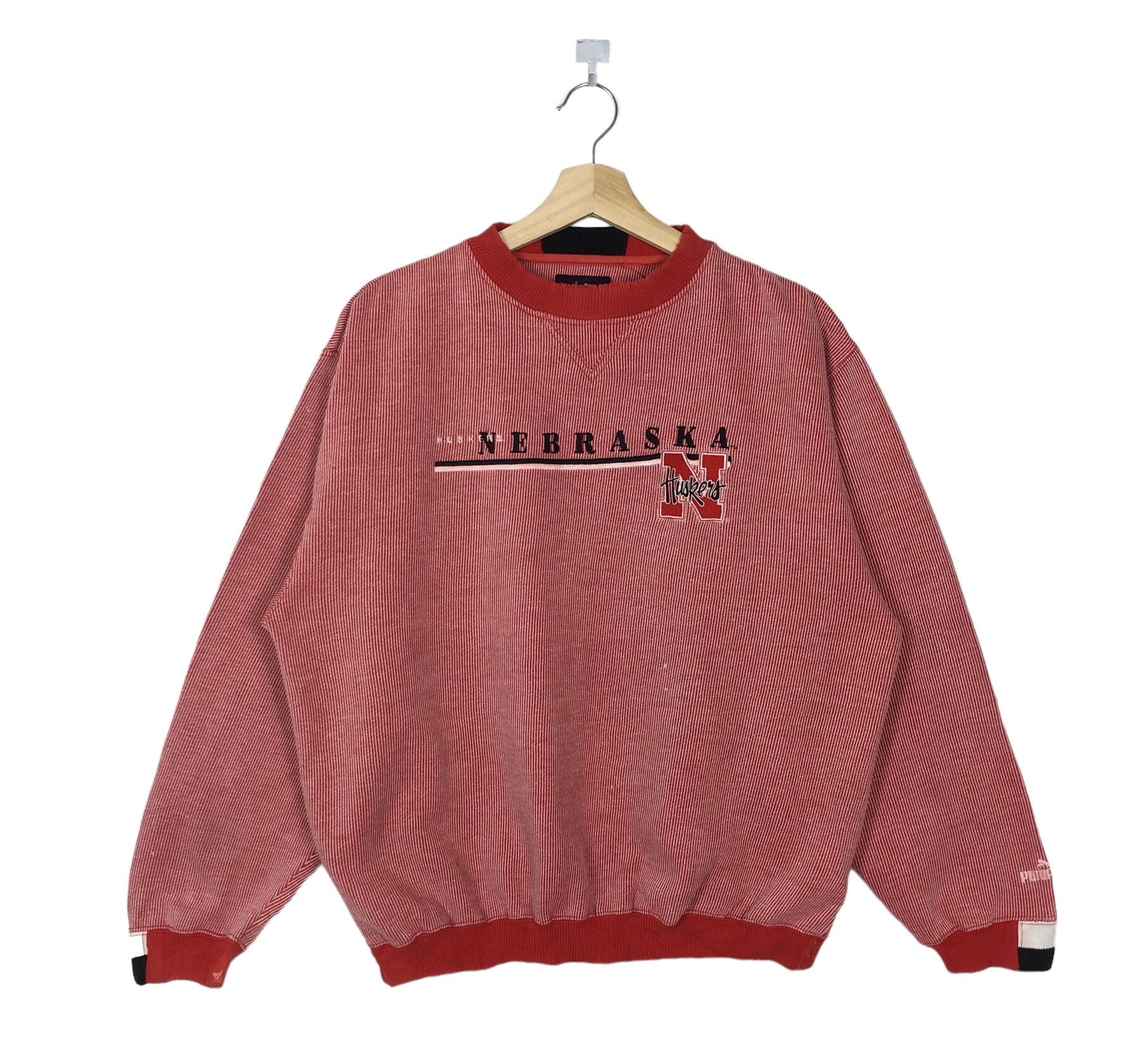 RARE🔥VINTAGE 90'S DISTRESSED HUSKERS FOOTBALL SWEATSHIRT