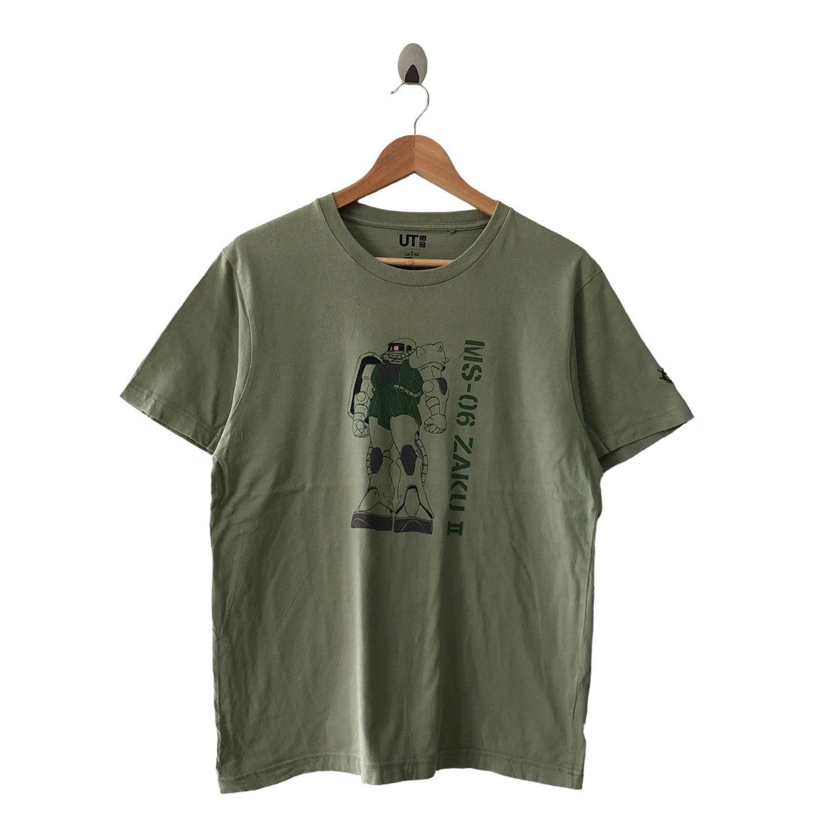 Vintage Gundam X Uniqlo Tshirt