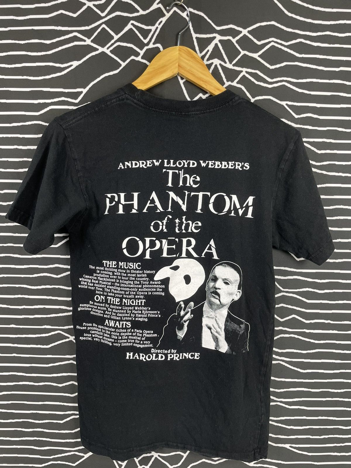 Vintage Vintage The Phantom Of Opera Tshirt Size US S / EU 44-46 / 1 - 5 Thumbnail
