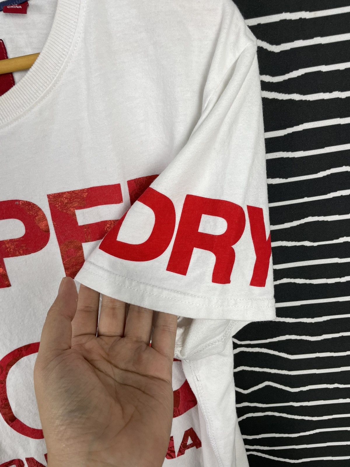 Japanese Brand Superdry No8 International Tshirt Size US L / EU 52-54 / 3 - 2 Thumbnail