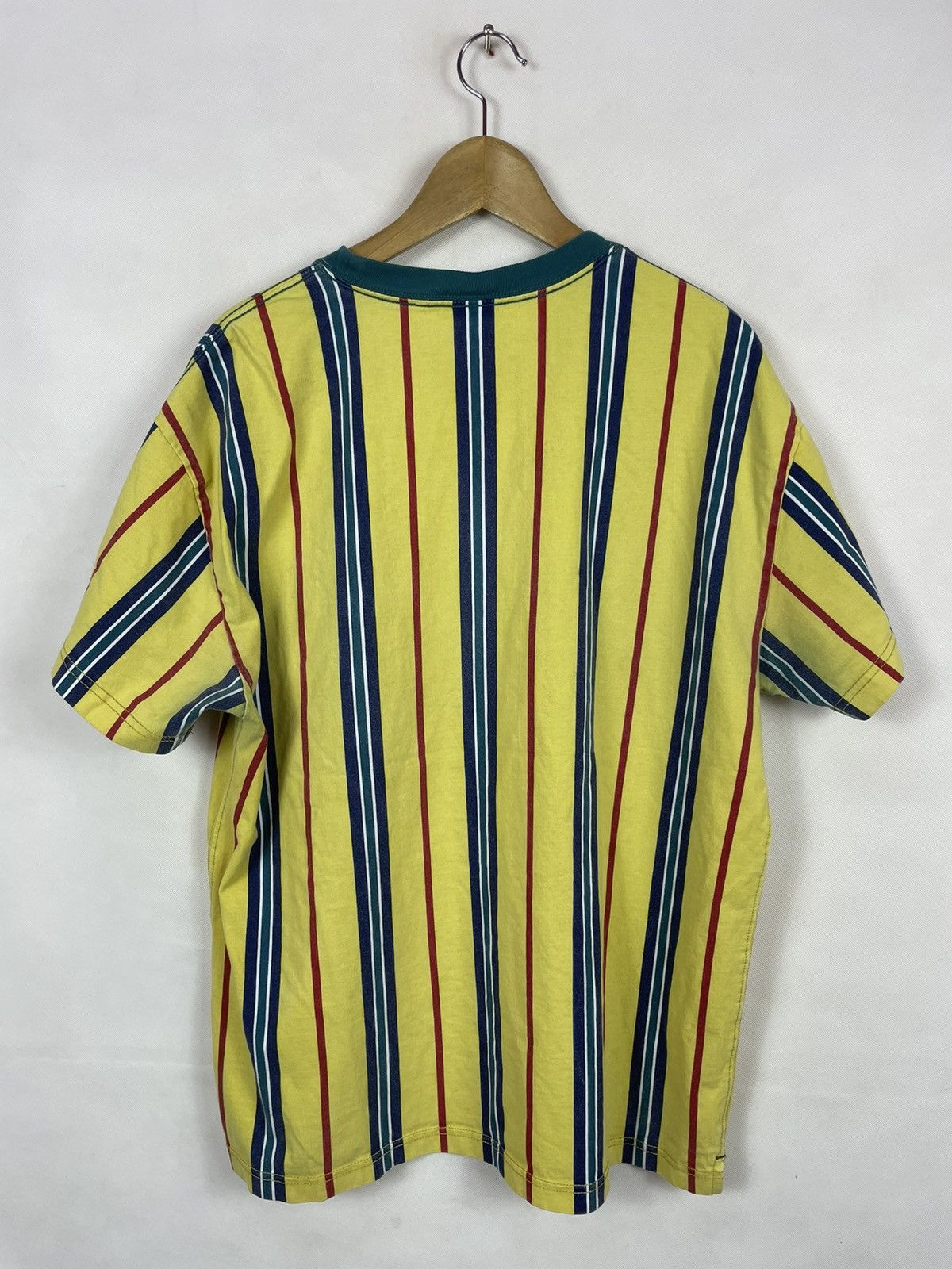 Grailed Urban outfitters Tshirt Size US L / EU 52-54 / 3 - 5 Thumbnail