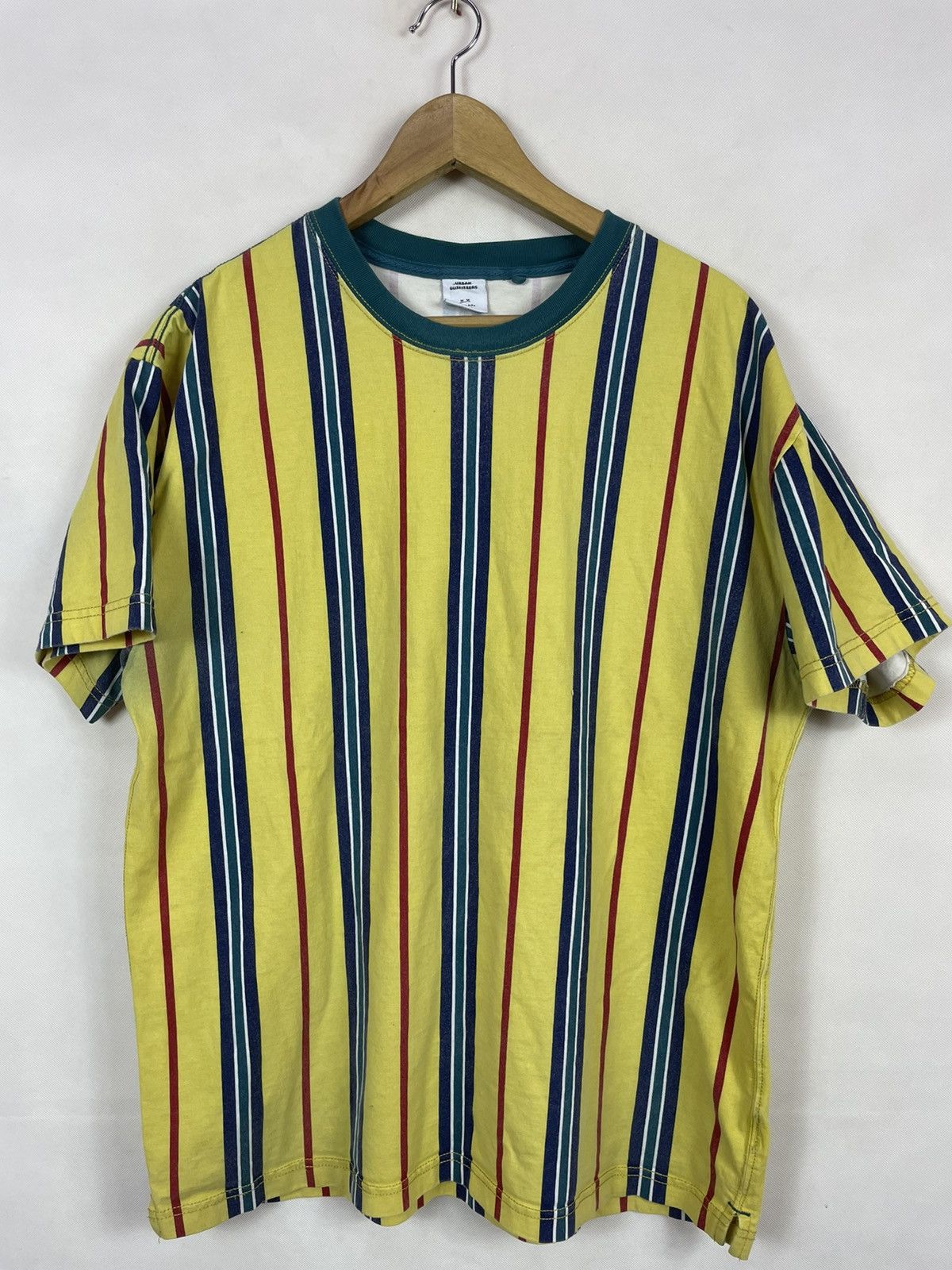 Grailed Urban outfitters Tshirt Size US L / EU 52-54 / 3 - 1 Thumbnail