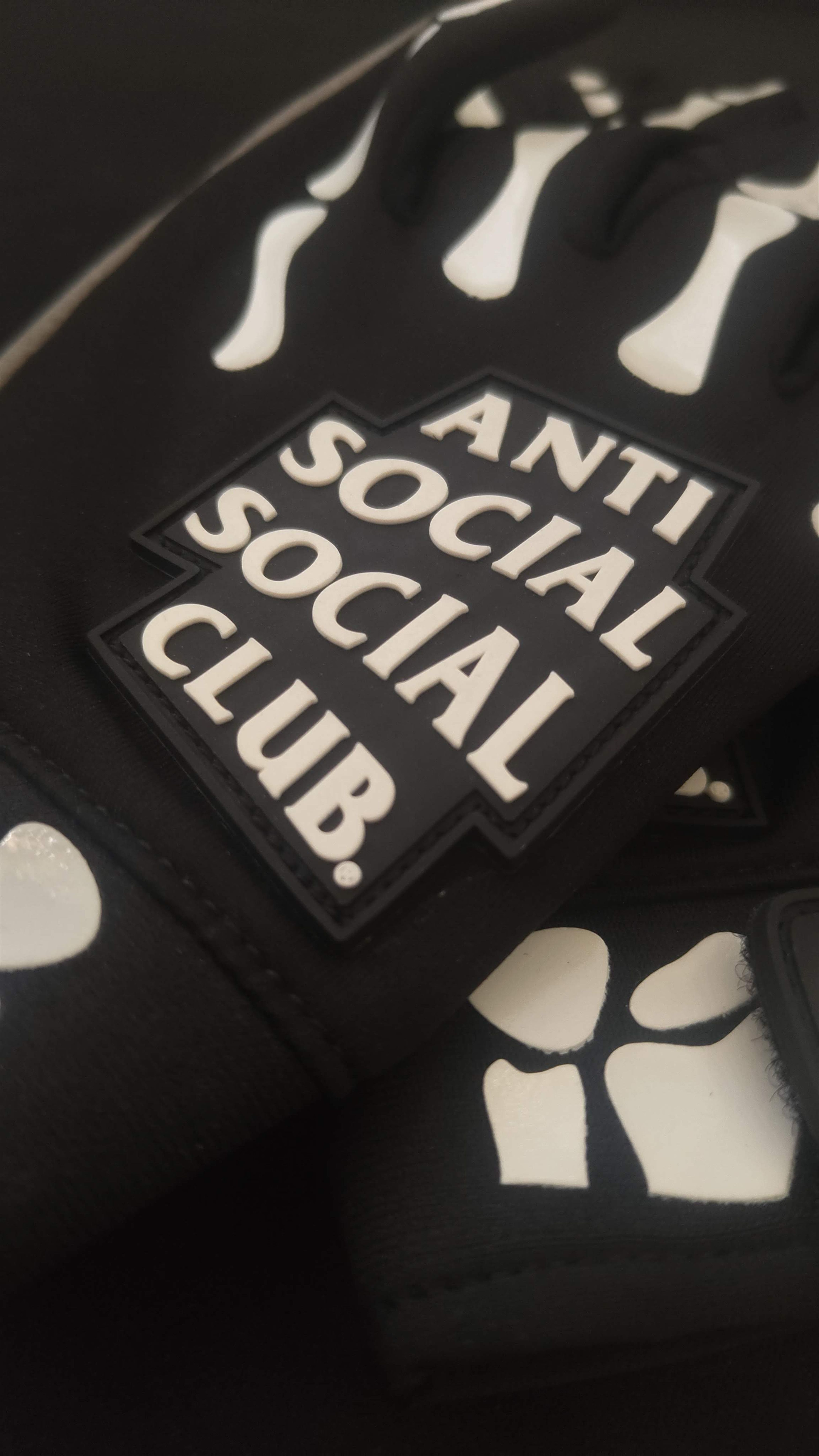 Anti Social Social Club Anti Social Social Club To The Bone Gloves Size ONE SIZE - 3 Thumbnail