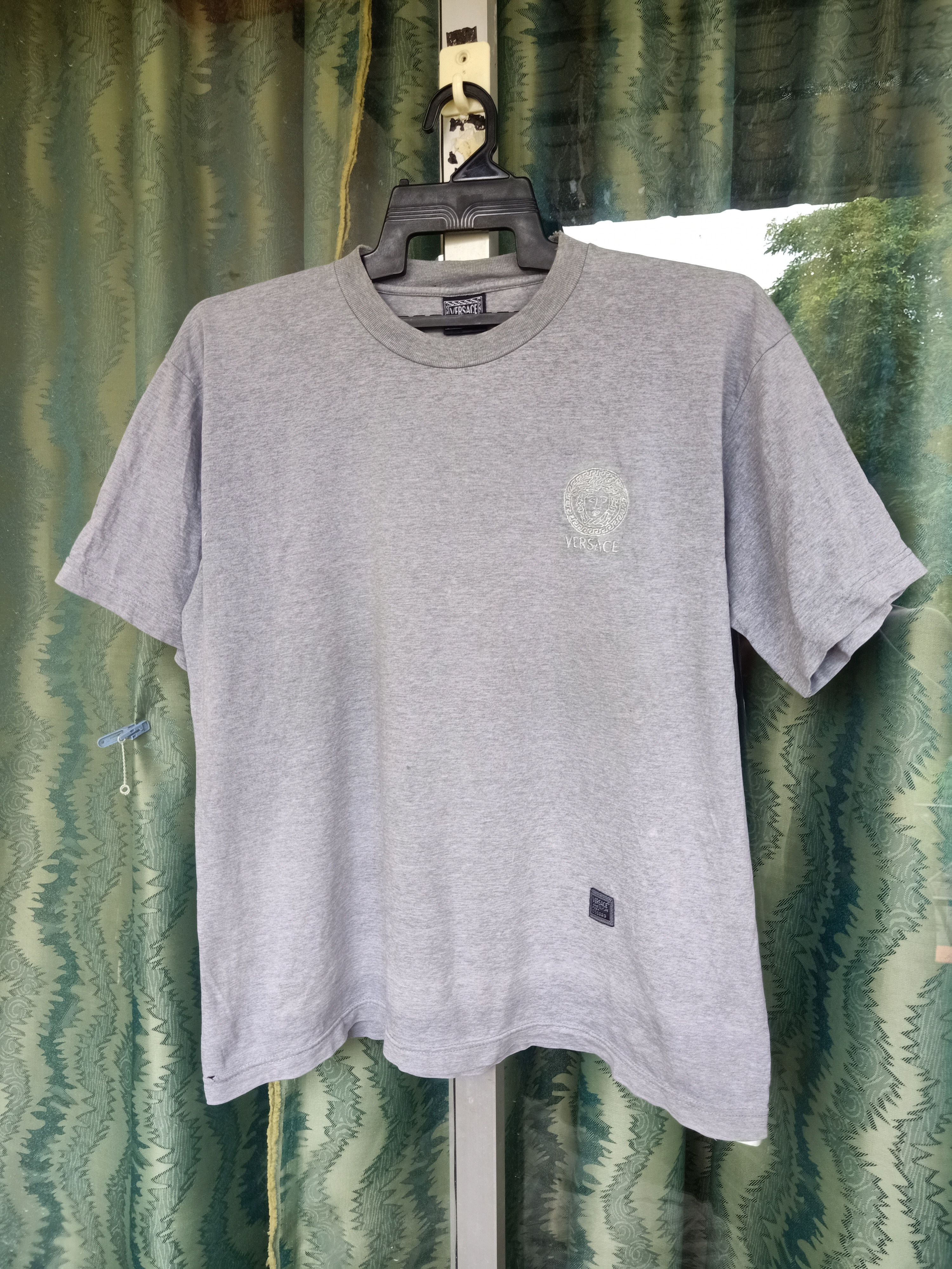 Versace Vtg Distressed Versace Medusa Logo Size US M / EU 48-50 / 2 - 2 Thumbnail