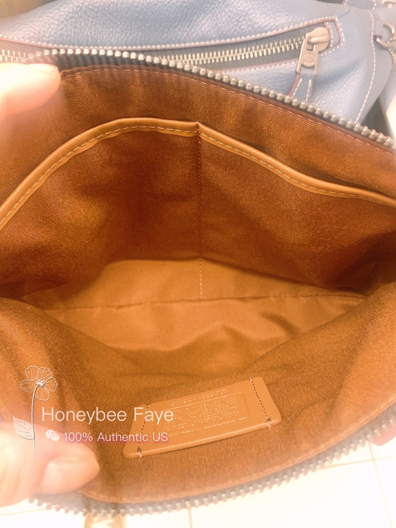 Coach Peanuts MEN'S Carry All Pouch With Snoopy Size ONE SIZE - 5 Thumbnail