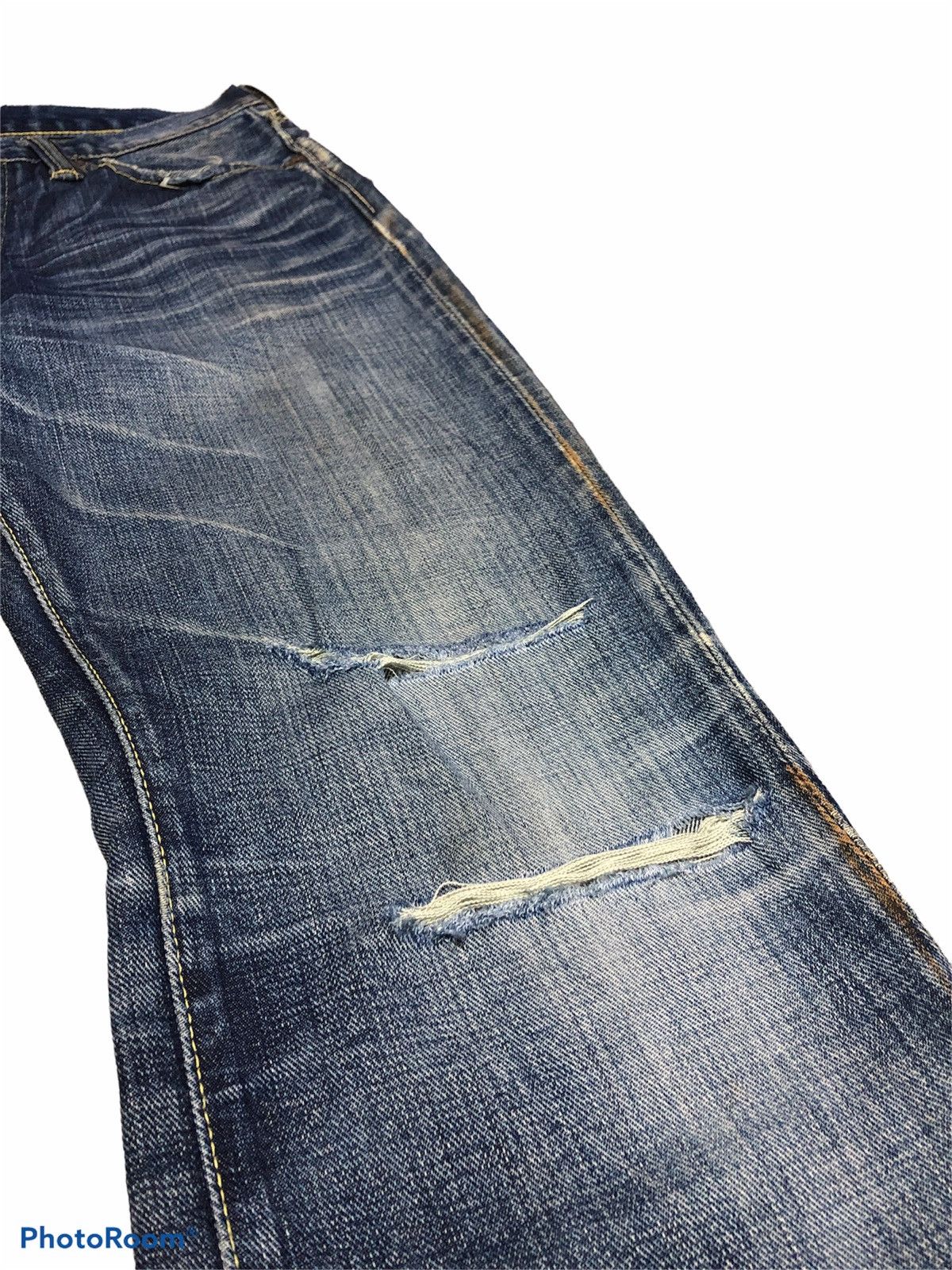 Designer DAMAGED DISTRESSED SELVEDGE DENIM BY T.M.T BIG HOLIDAY Size US 30 / EU 46 - 5 Thumbnail